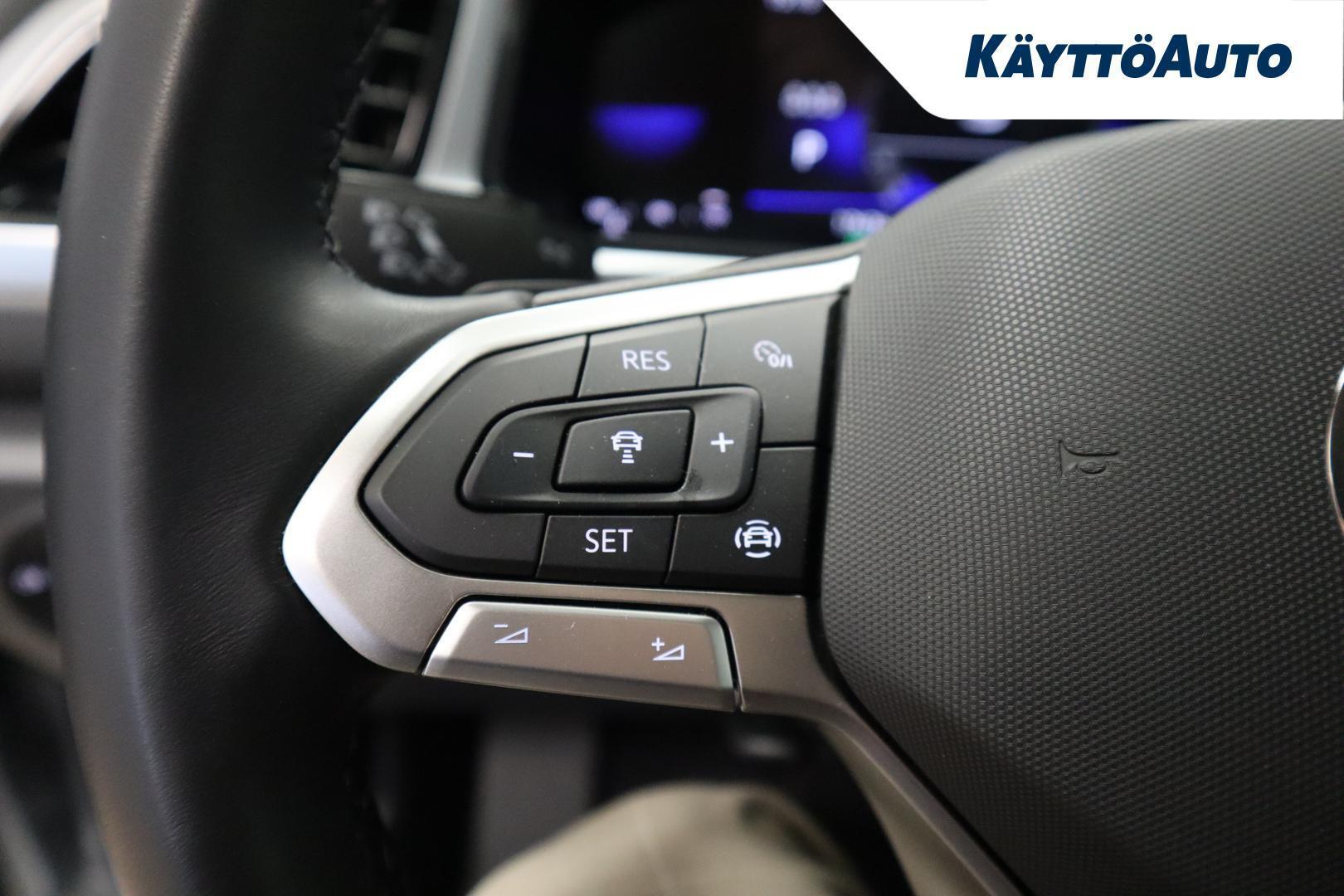 VOLKSWAGEN T-Roc 2024