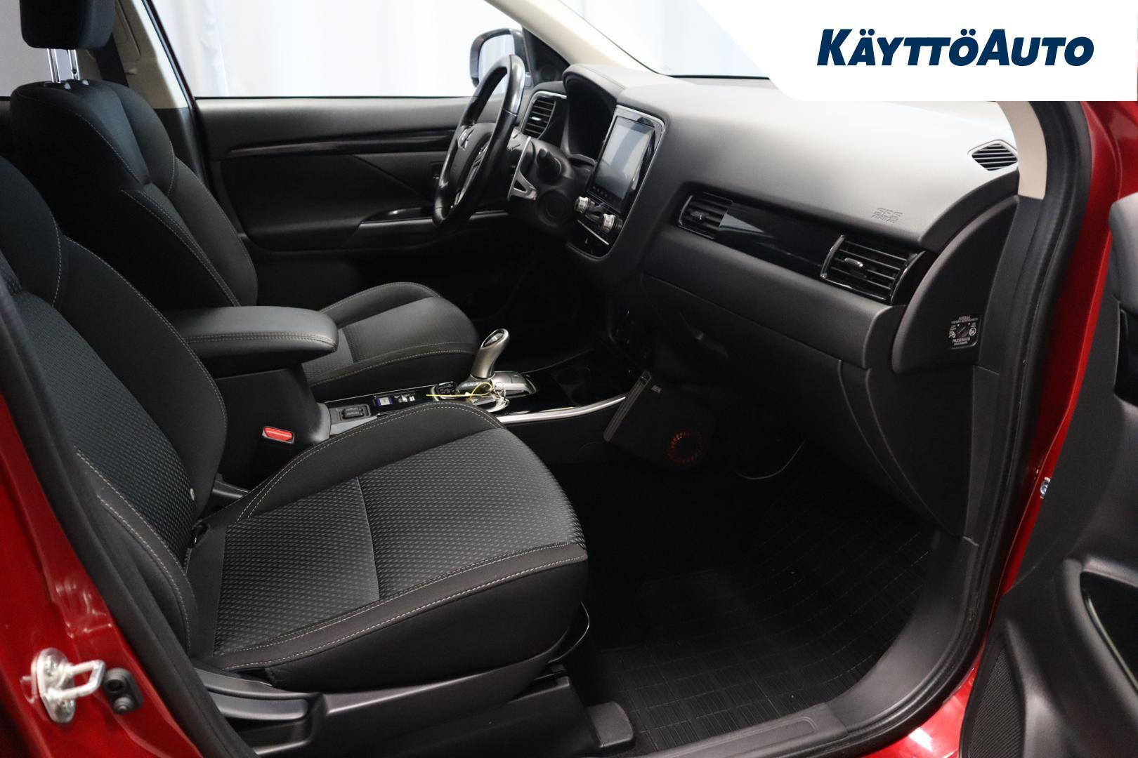 MITSUBISHI Outlander PHEV 2021