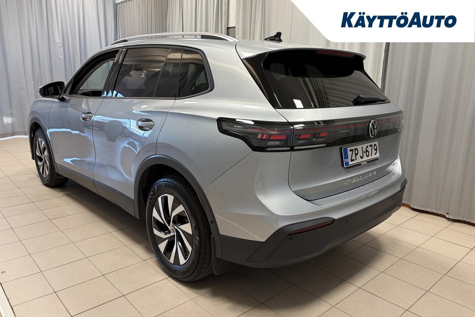 VOLKSWAGEN Tiguan 2025