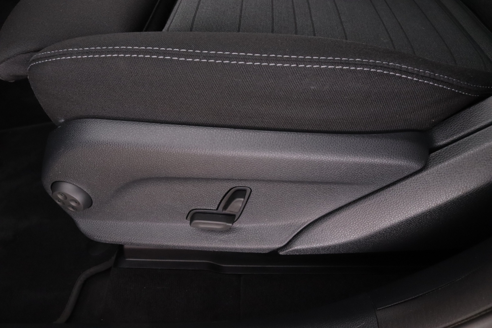 MERCEDES-BENZ GLC 2022