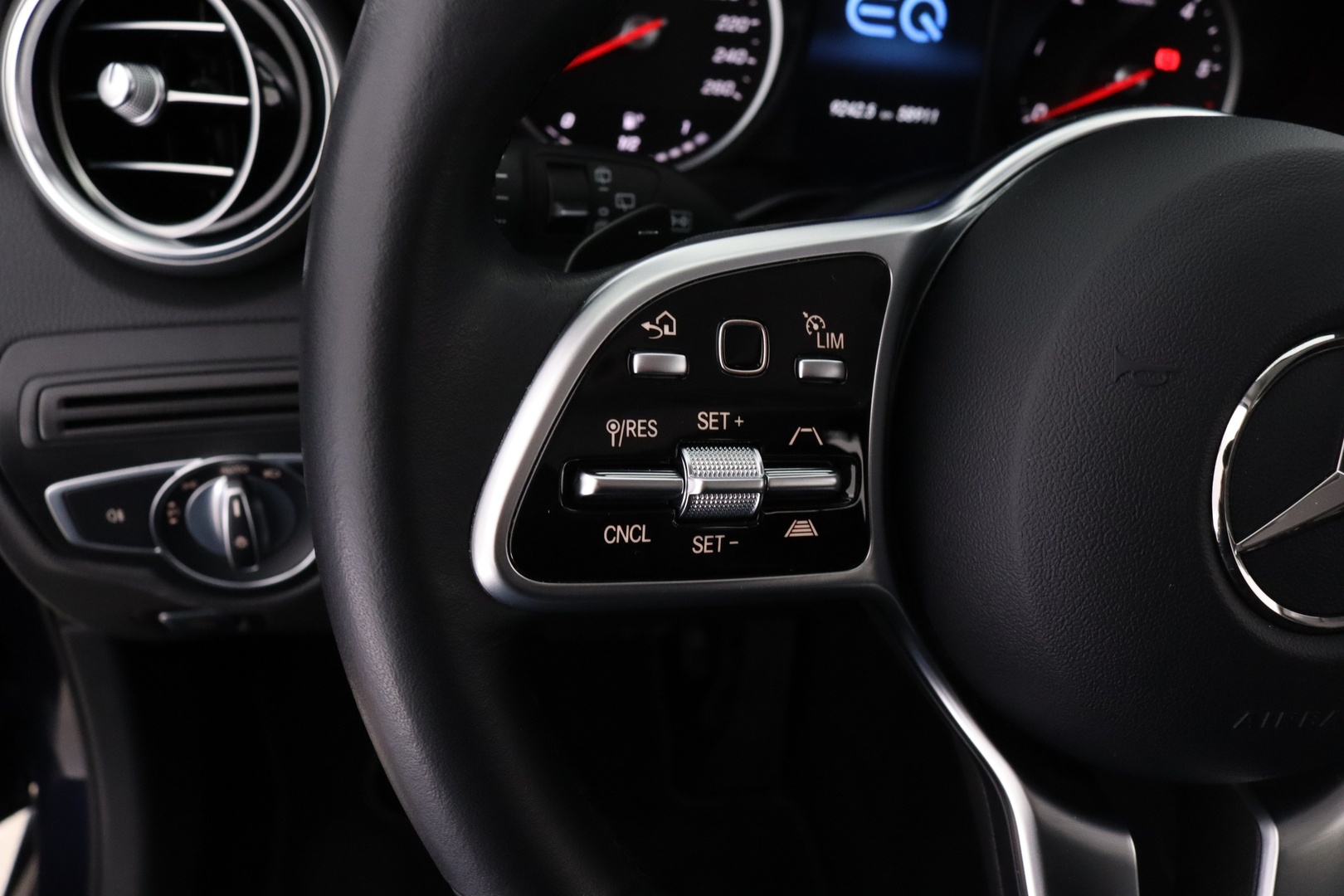 MERCEDES-BENZ GLC 2022