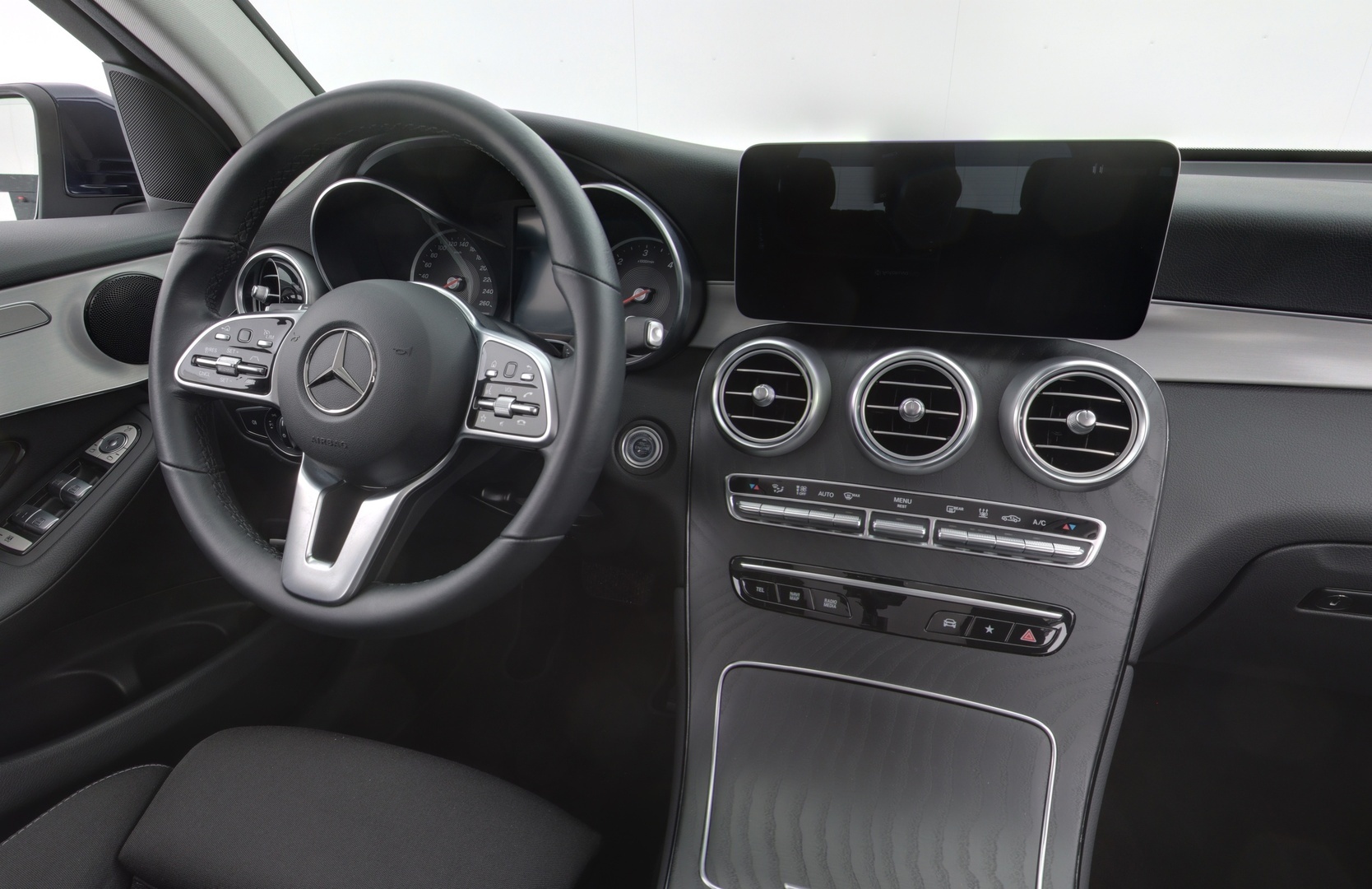 MERCEDES-BENZ GLC 2022