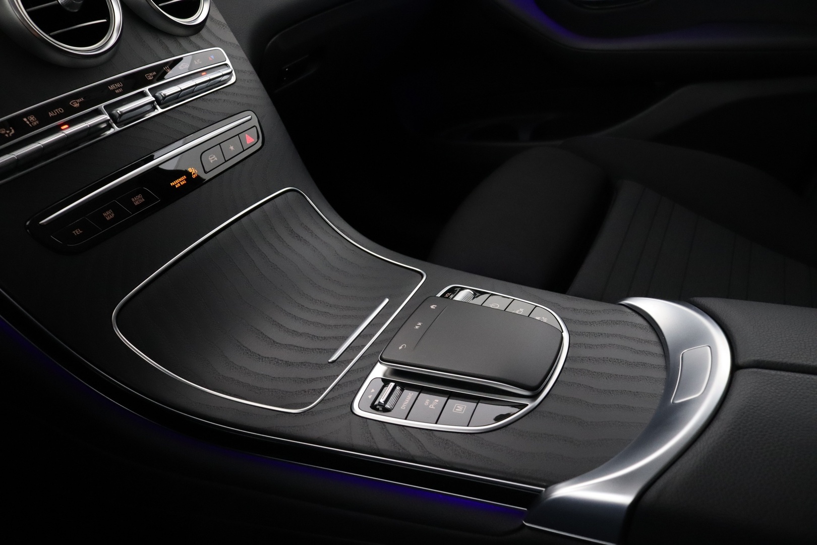 MERCEDES-BENZ GLC 2022