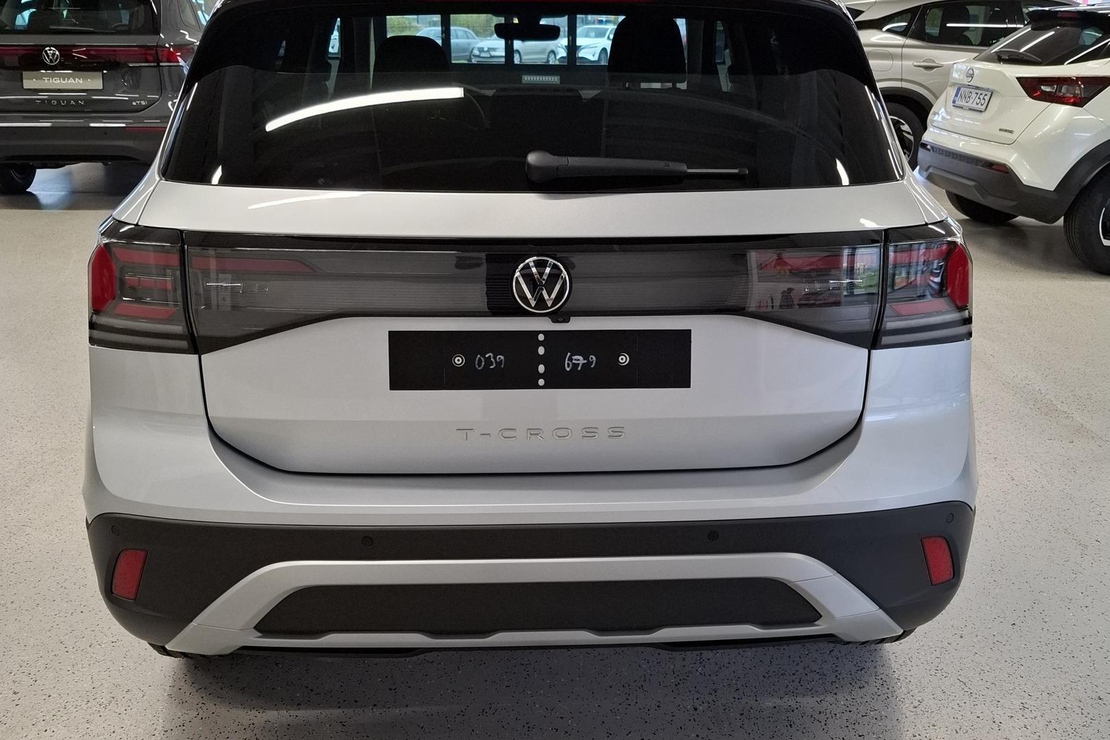VOLKSWAGEN T-Cross 6