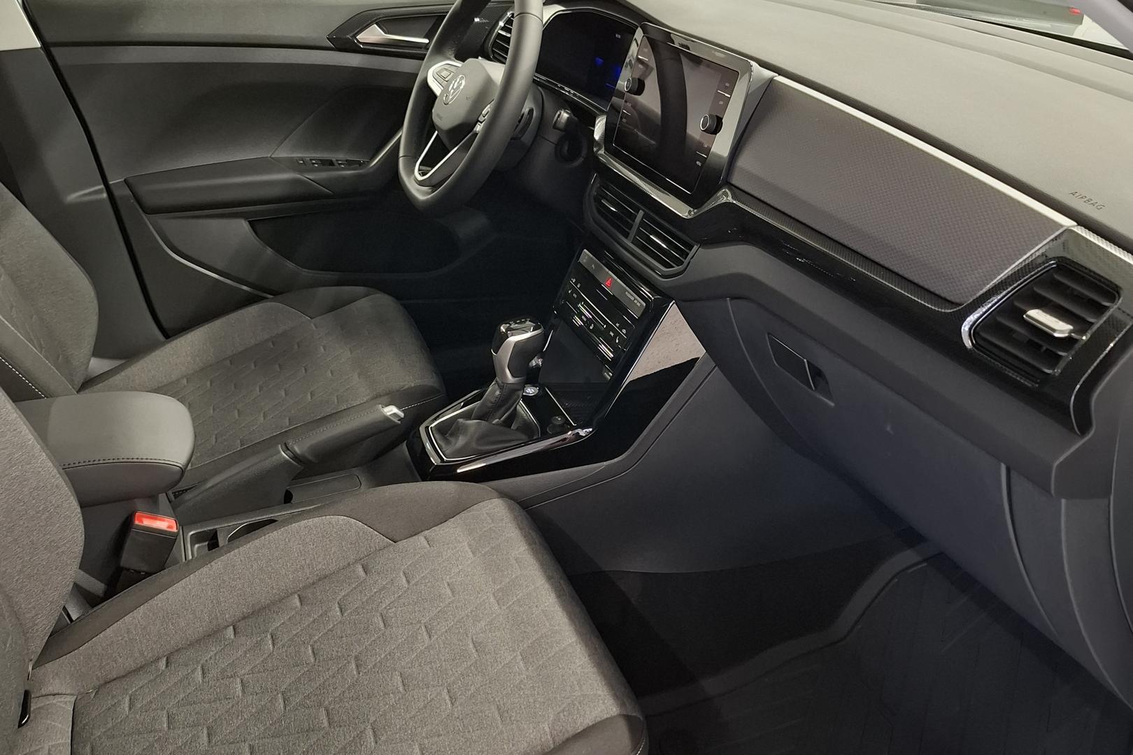 VOLKSWAGEN T-Cross 7
