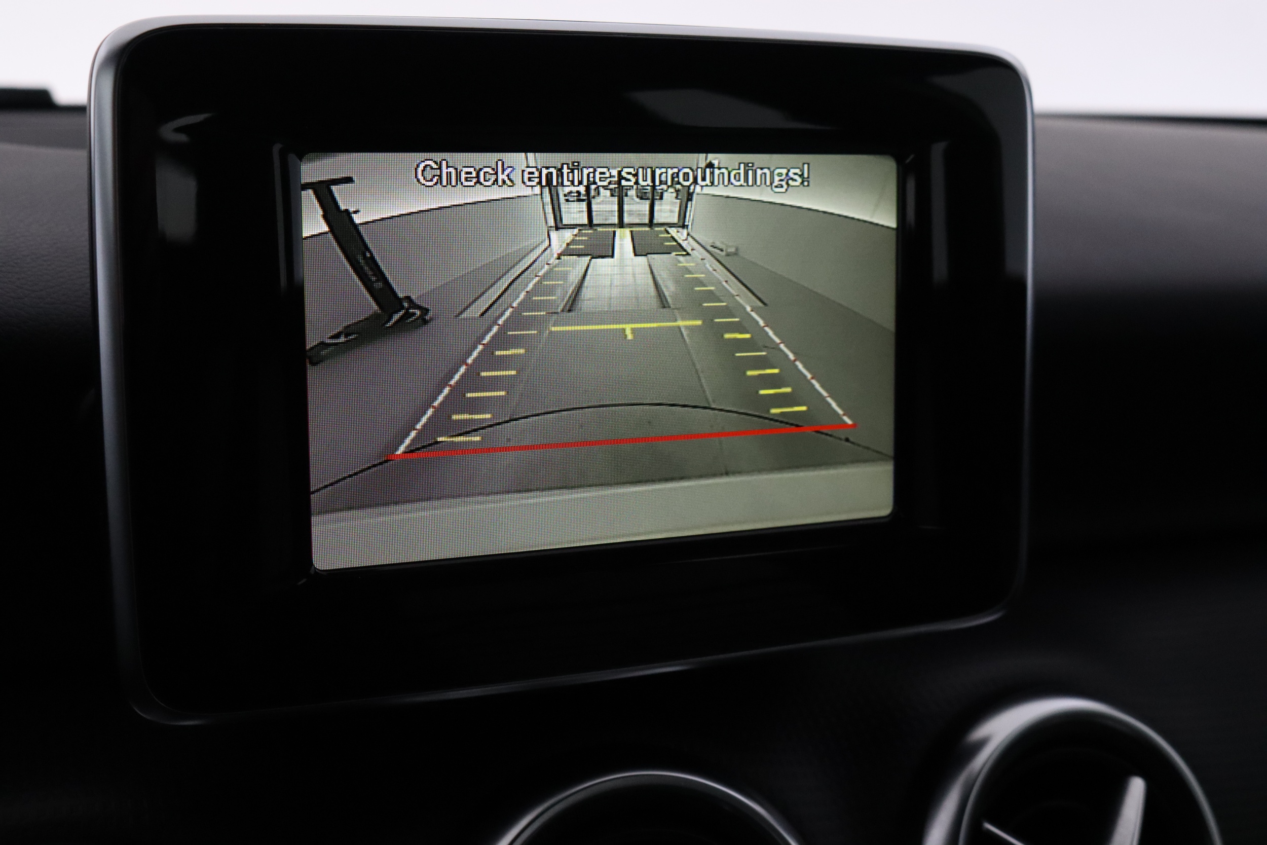 MERCEDES-BENZ A 2014