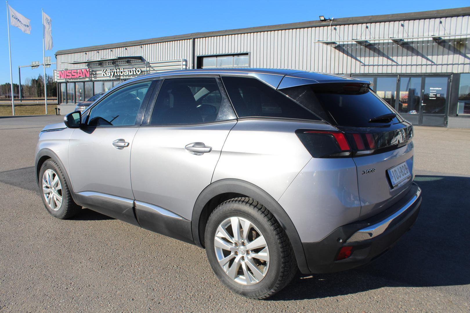 PEUGEOT 3008 2018