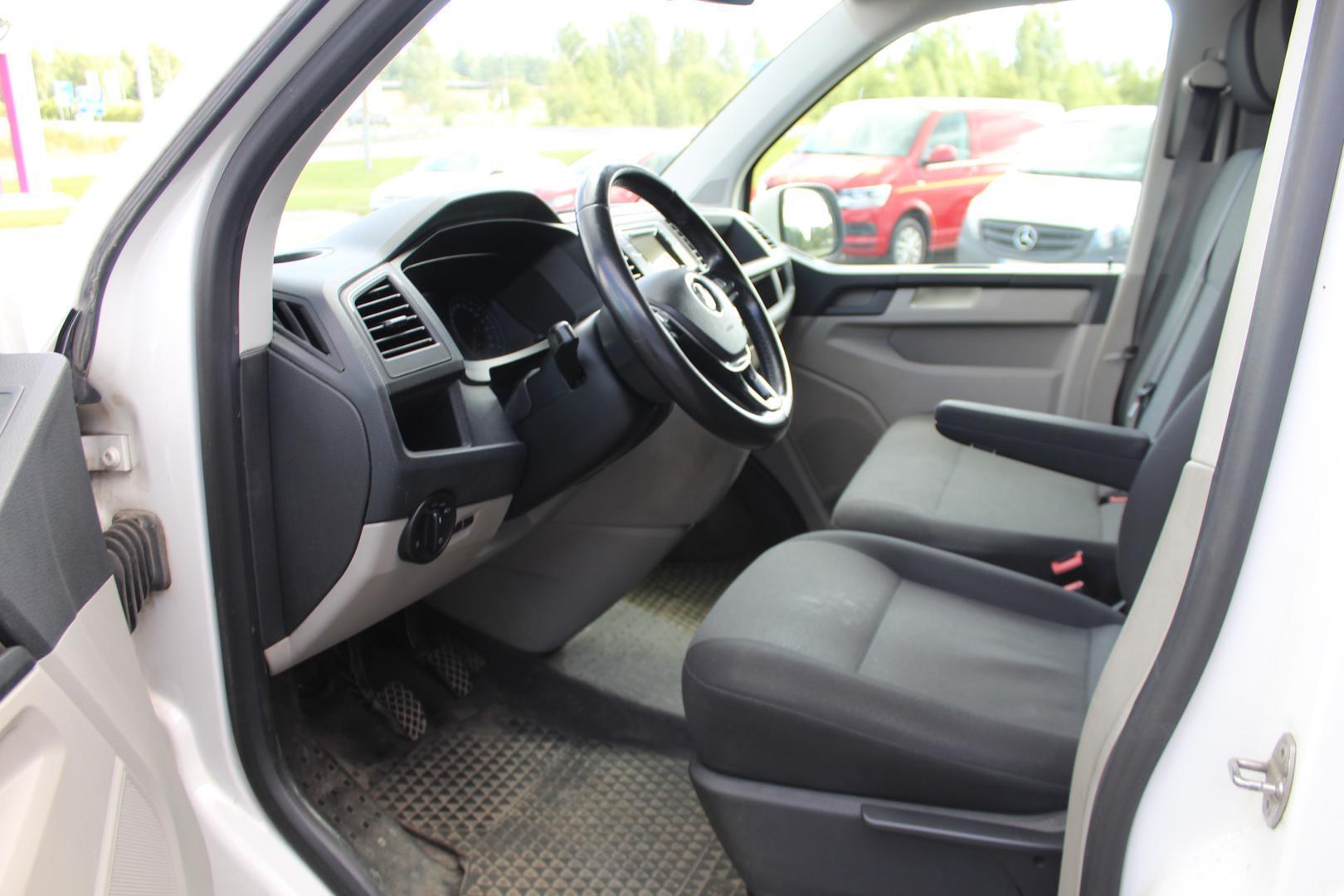 VOLKSWAGEN Transporter 2018