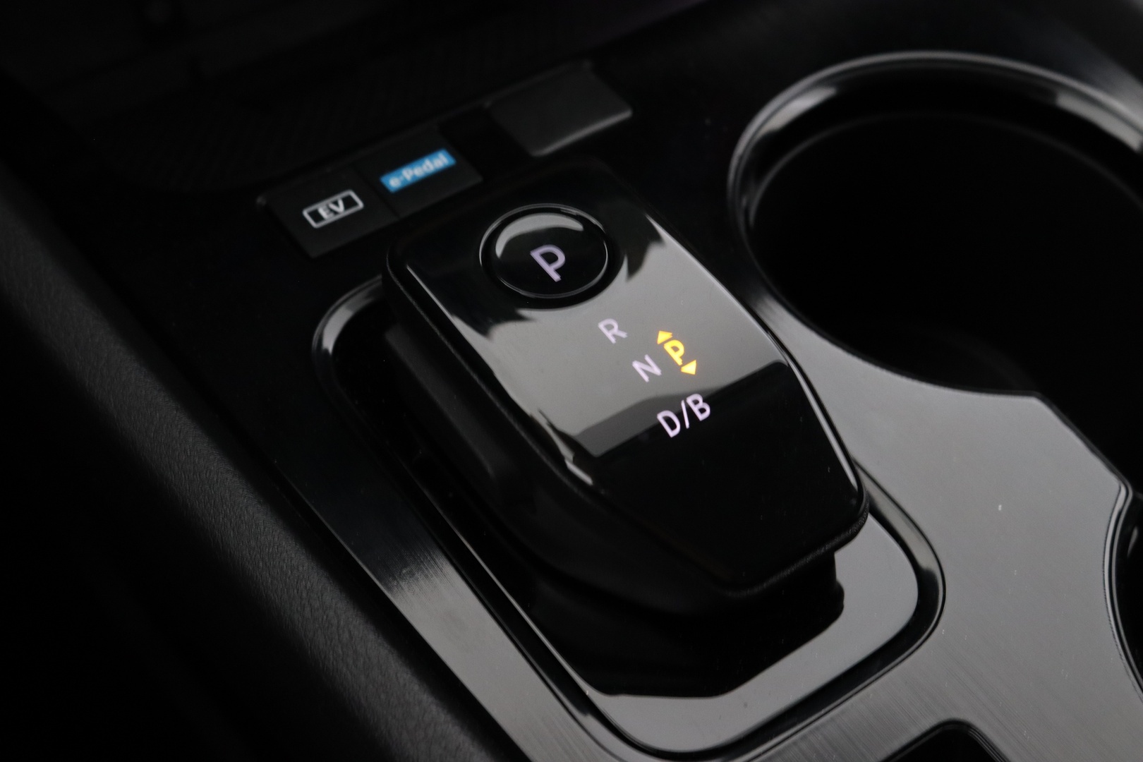 NISSAN X-Trail 2025
