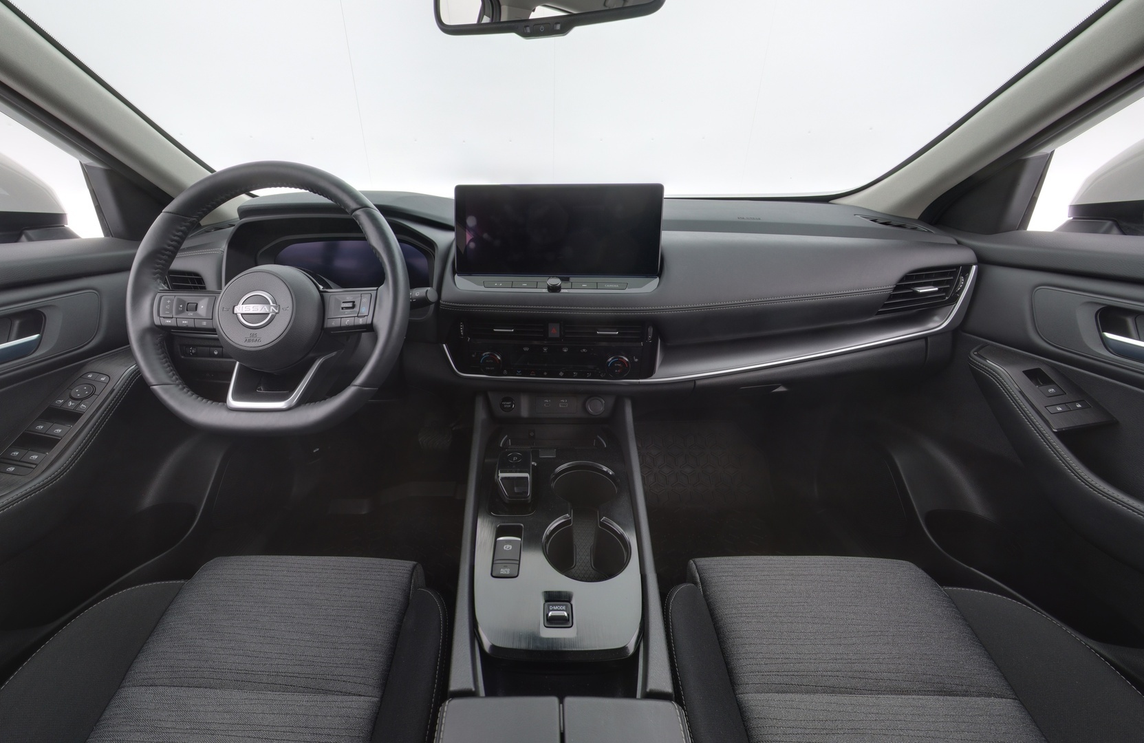 NISSAN X-Trail 2025