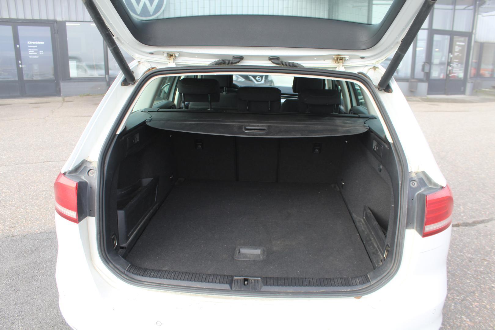 VOLKSWAGEN Passat 2019