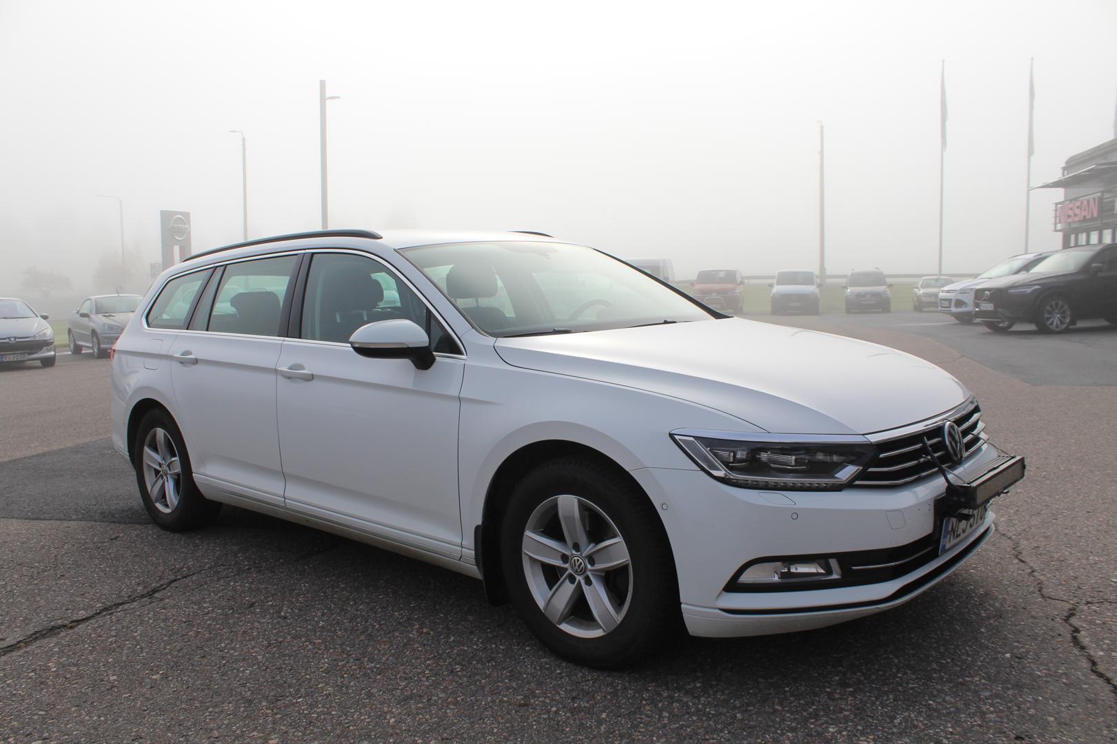 VOLKSWAGEN Passat 2019