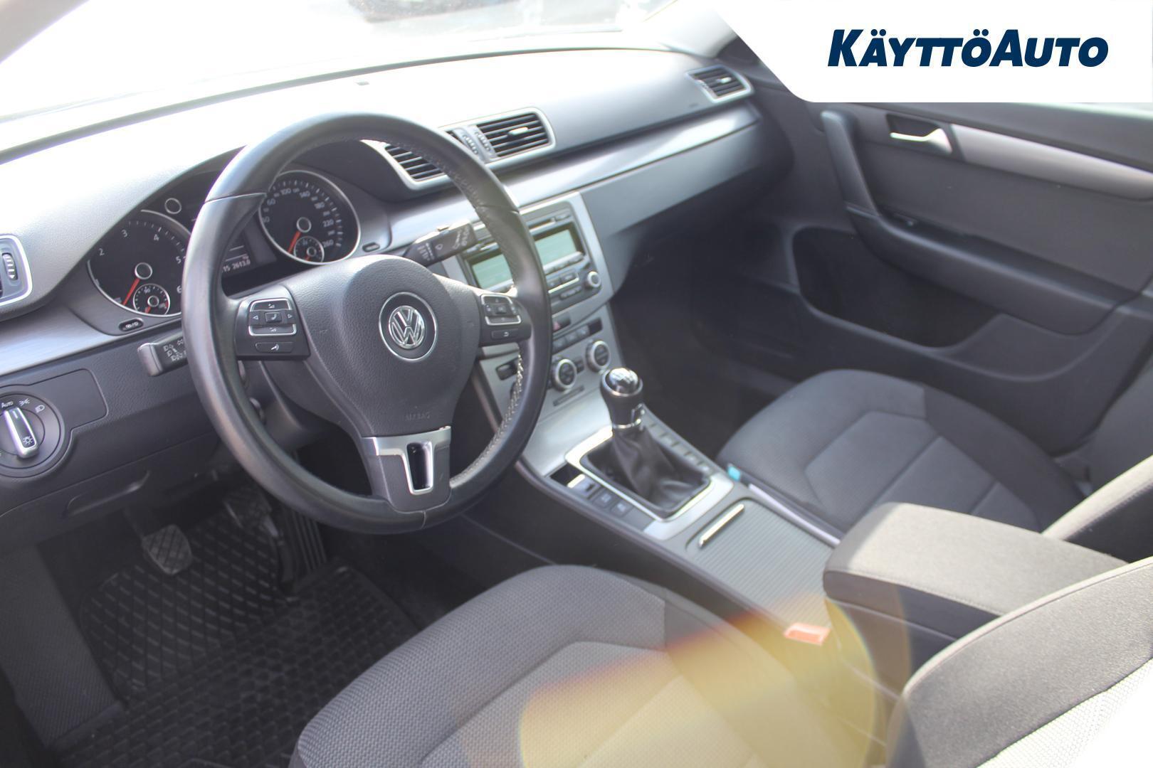 VOLKSWAGEN Passat 2014