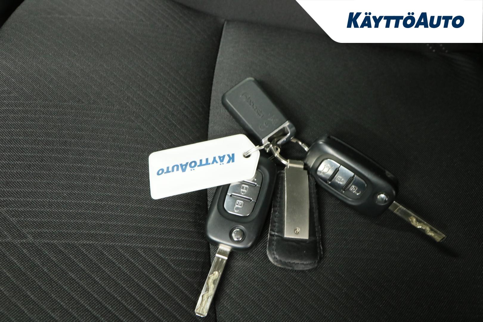 NISSAN Primastar 2023