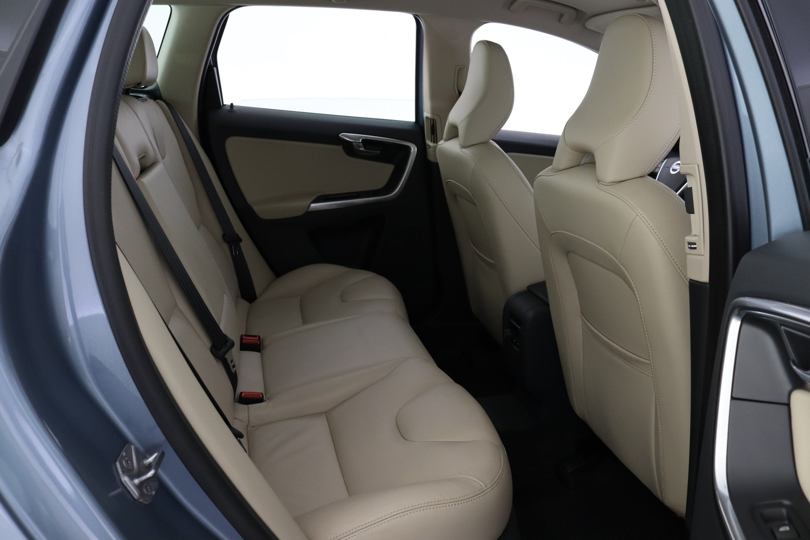 VOLVO XC60 2017
