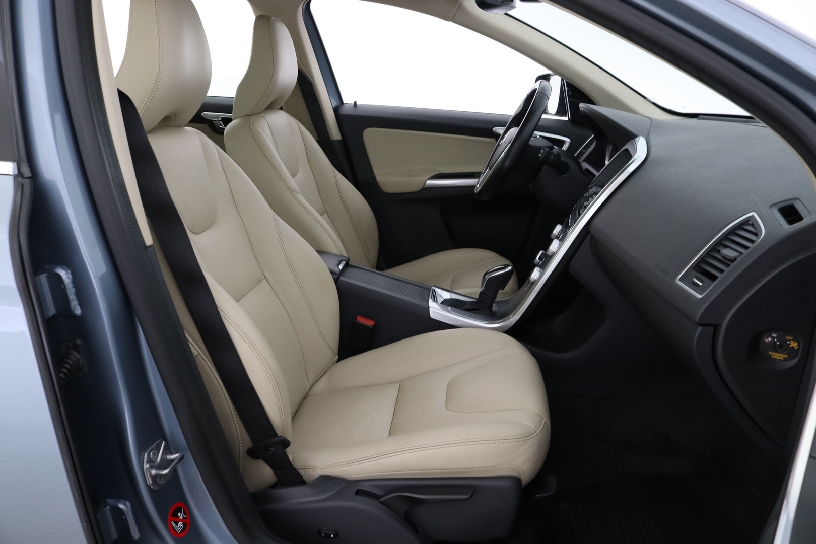 VOLVO XC60 2017