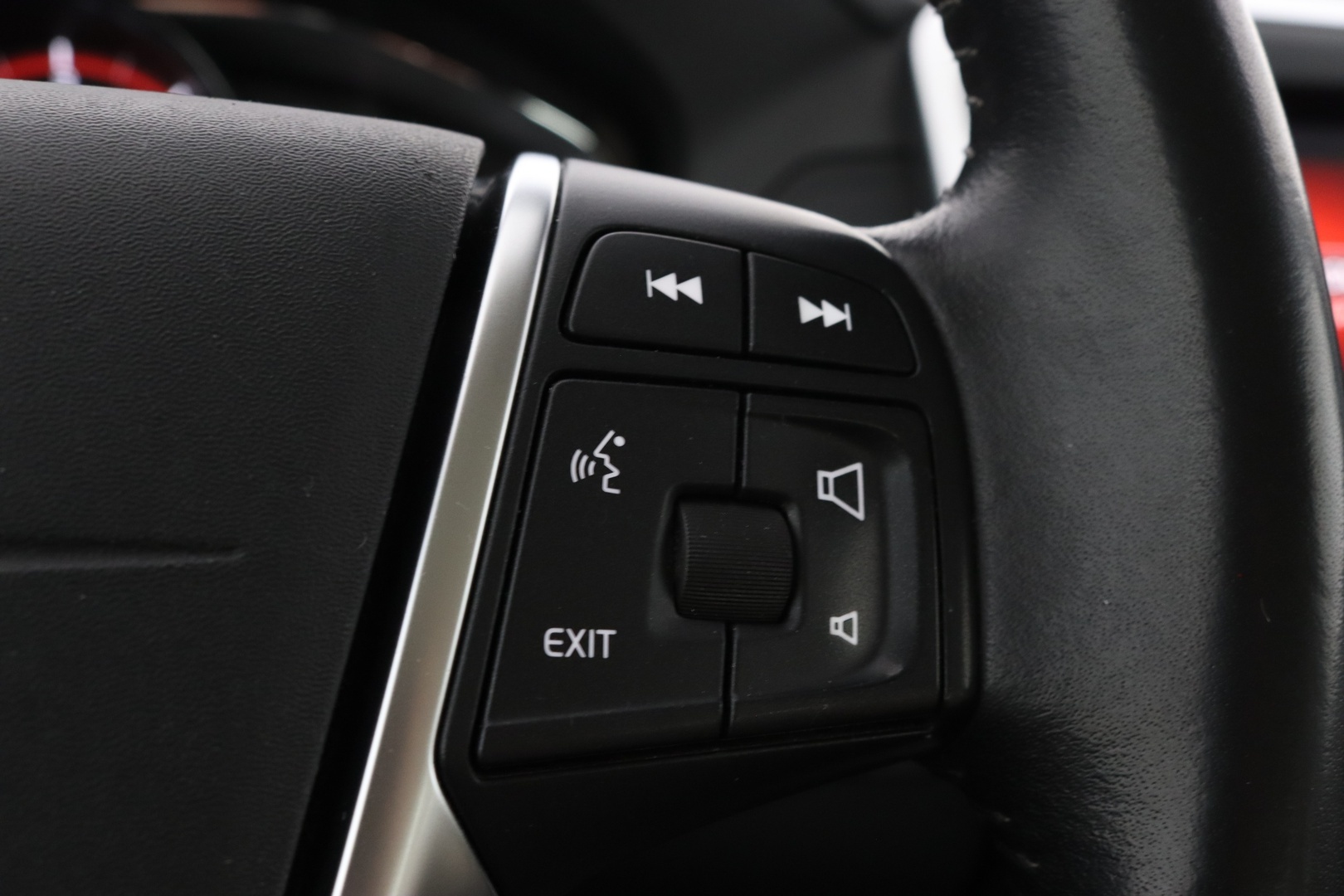 VOLVO XC60 2017