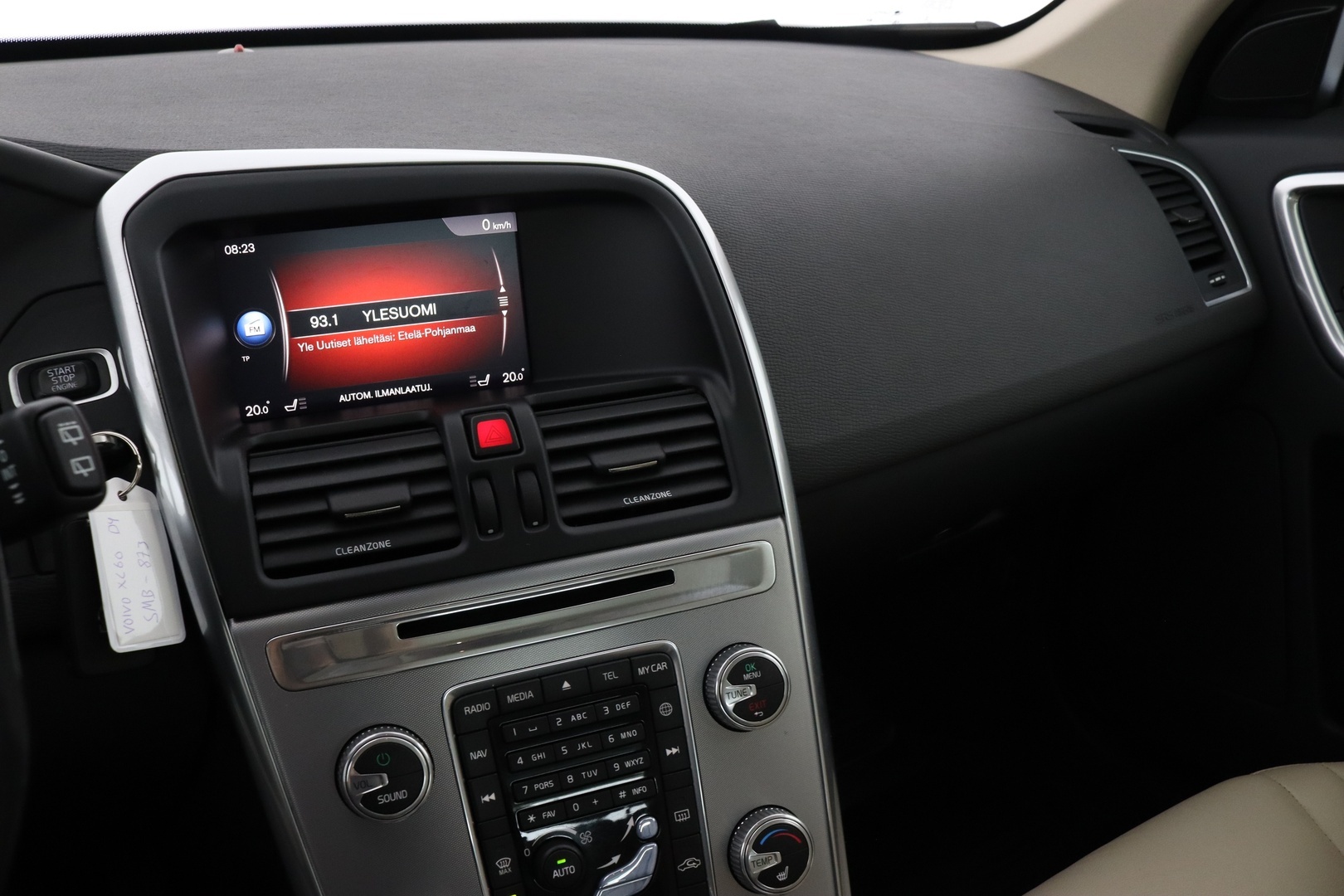 VOLVO XC60 2017