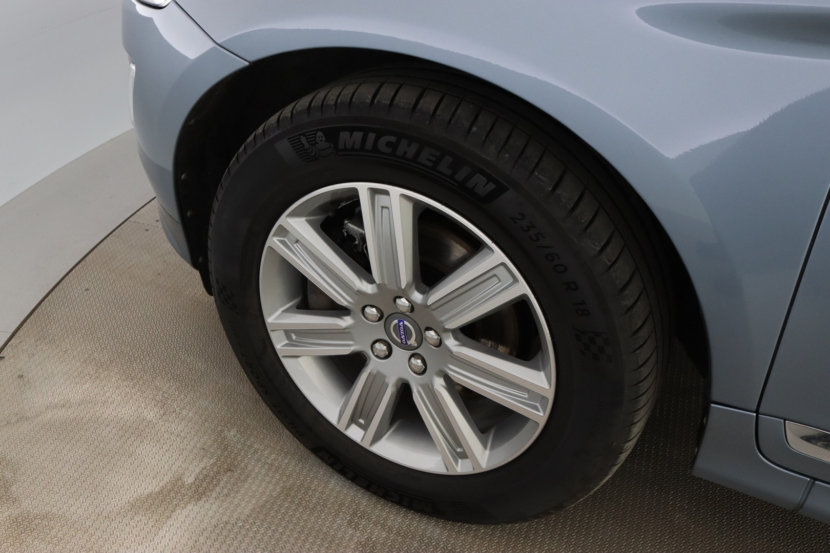 VOLVO XC60 2017