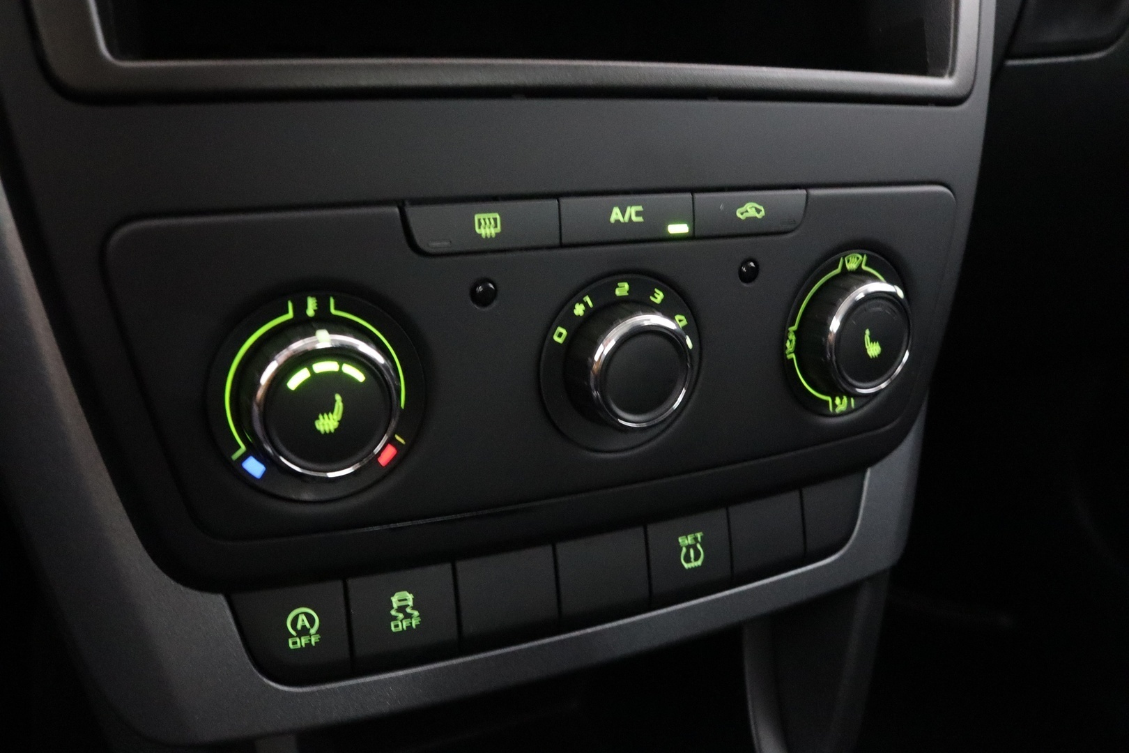 SKODA Yeti 2016