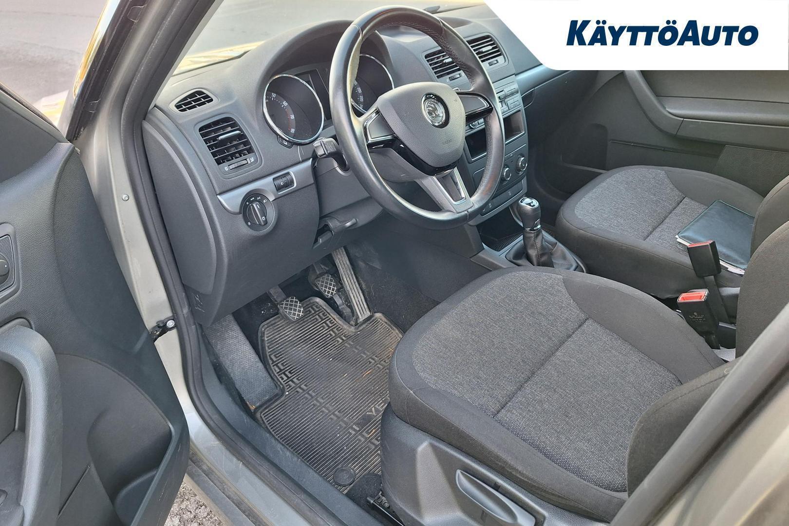 SKODA Yeti 5