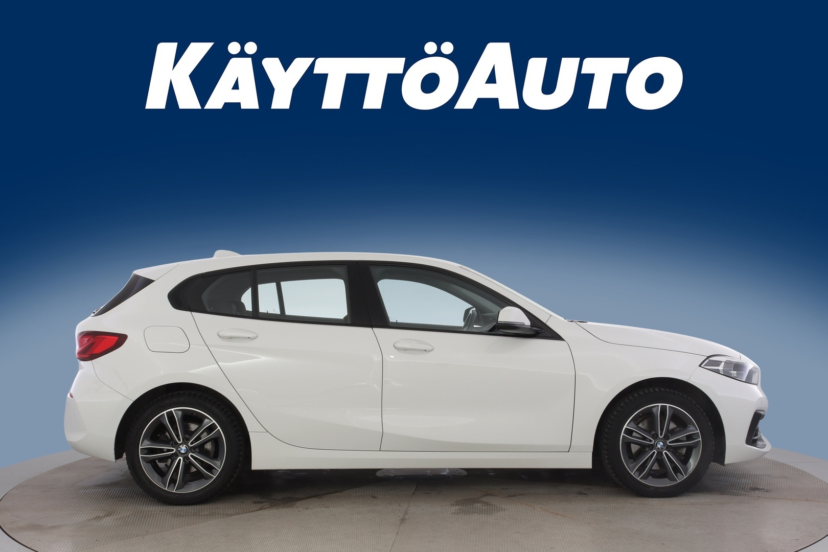 BMW 118 2021