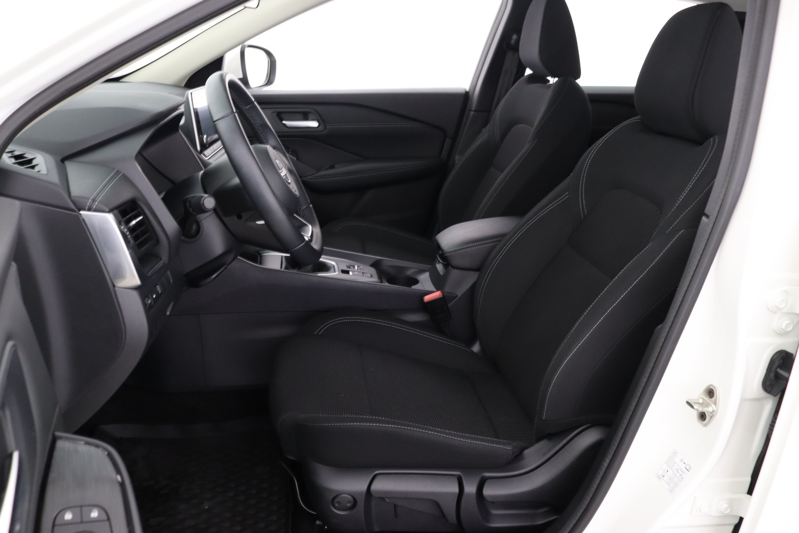 NISSAN Qashqai 2023