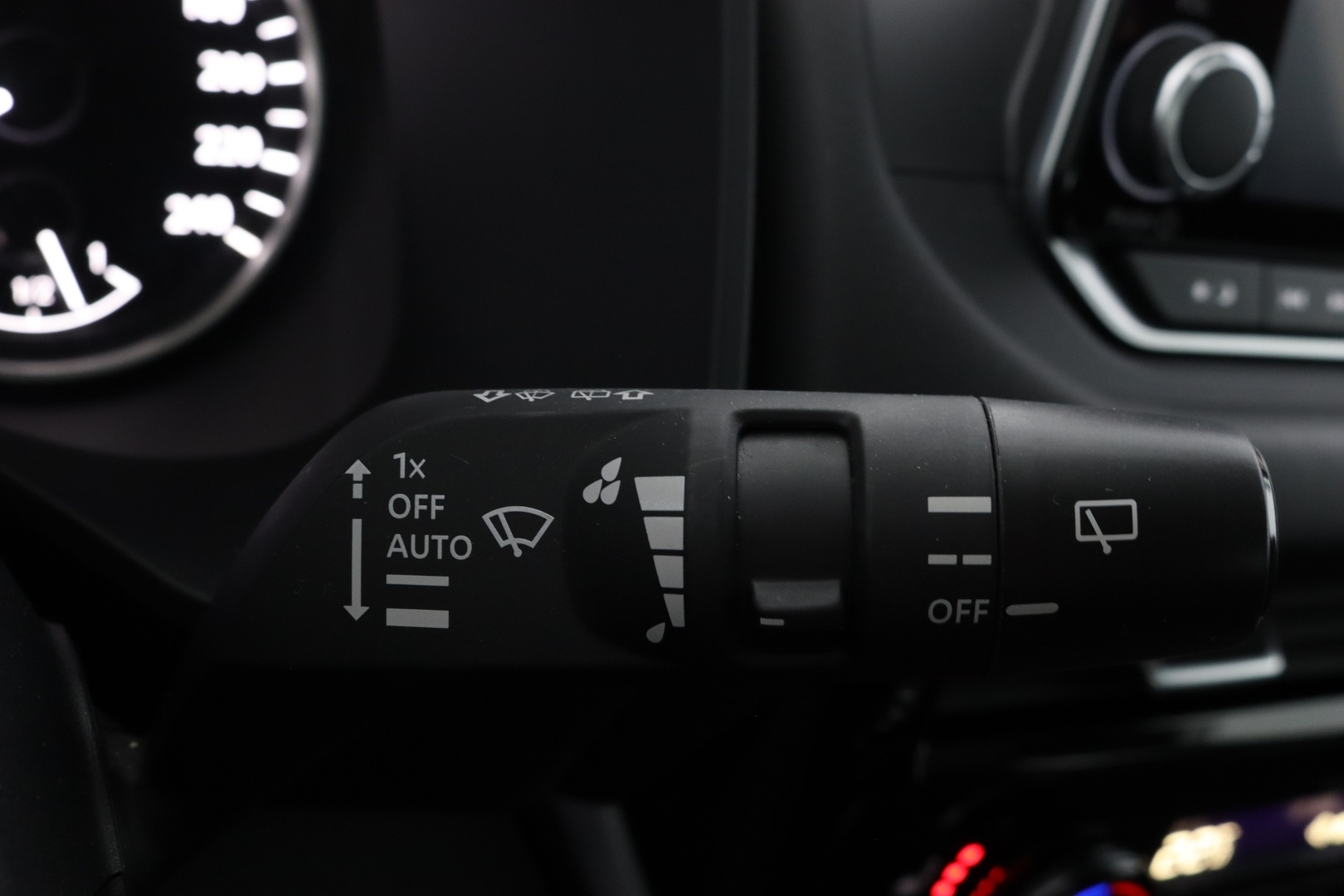 NISSAN Qashqai 2023