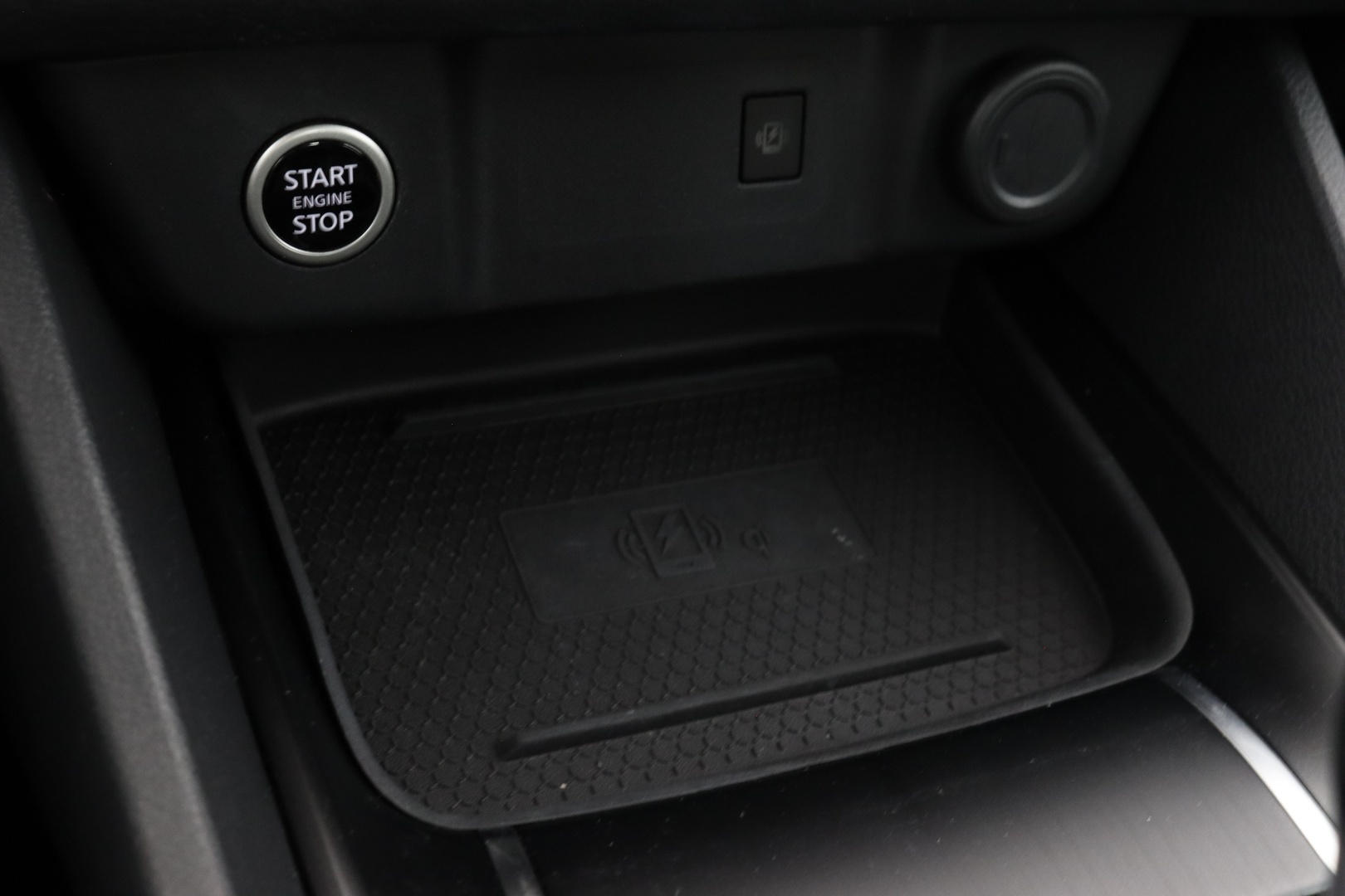 NISSAN Qashqai 2023