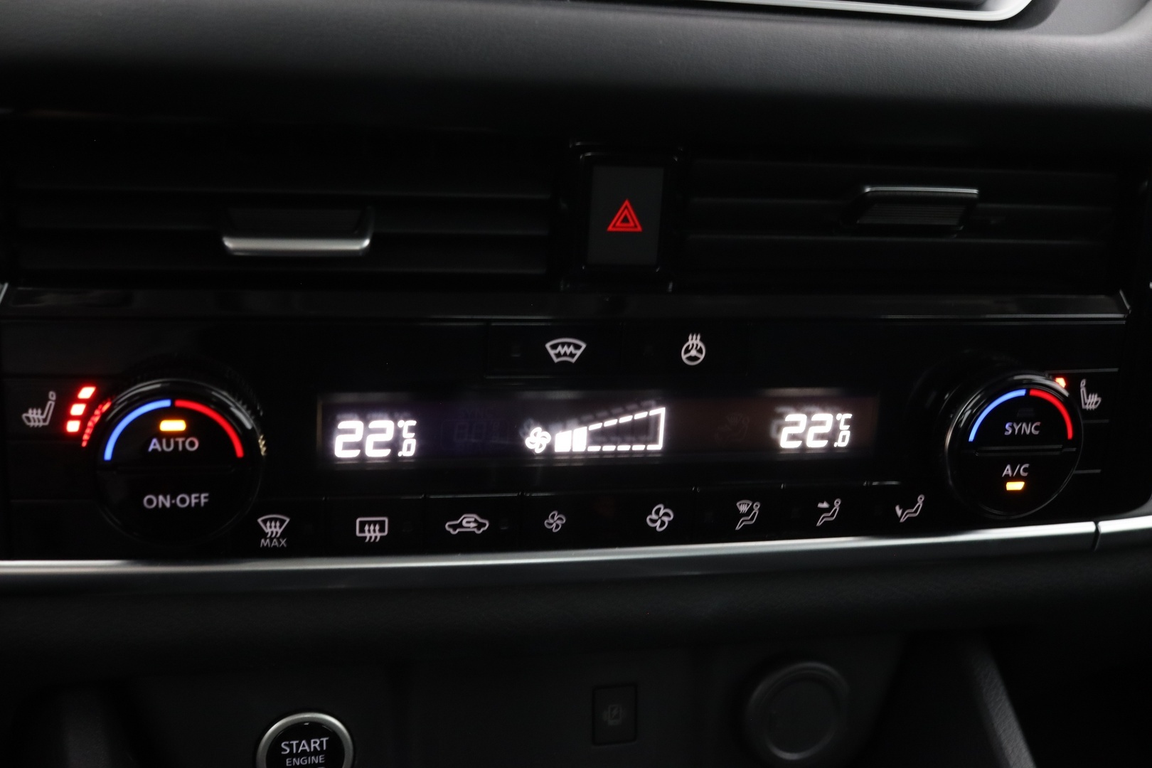 NISSAN Qashqai 2023