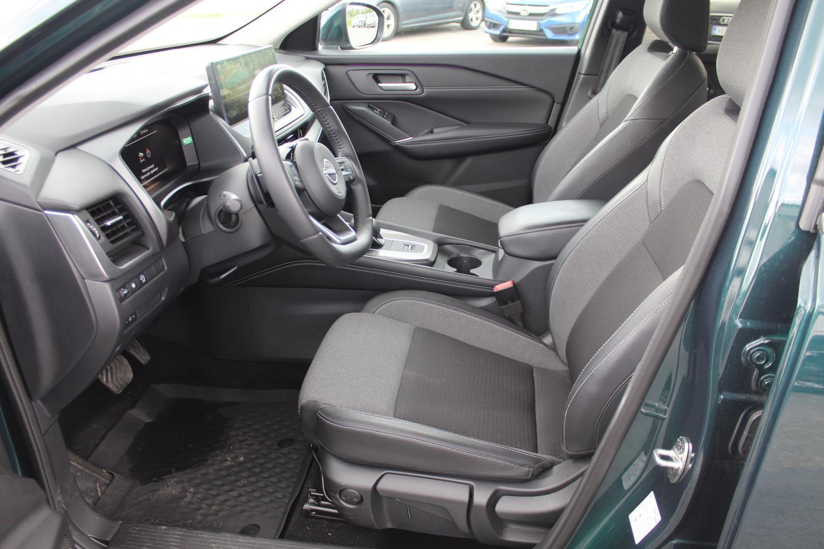 NISSAN Qashqai 2025