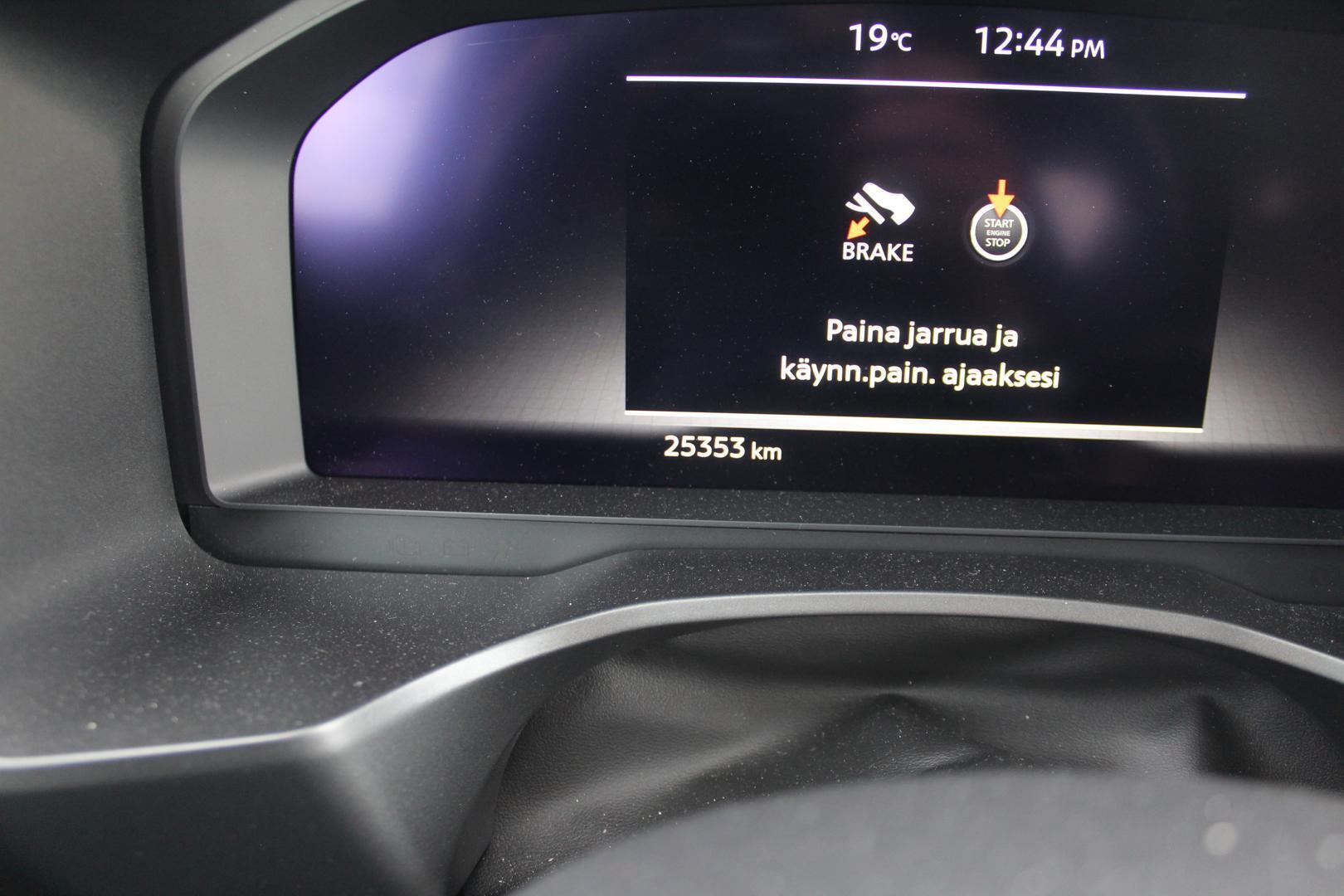 NISSAN Qashqai 2025