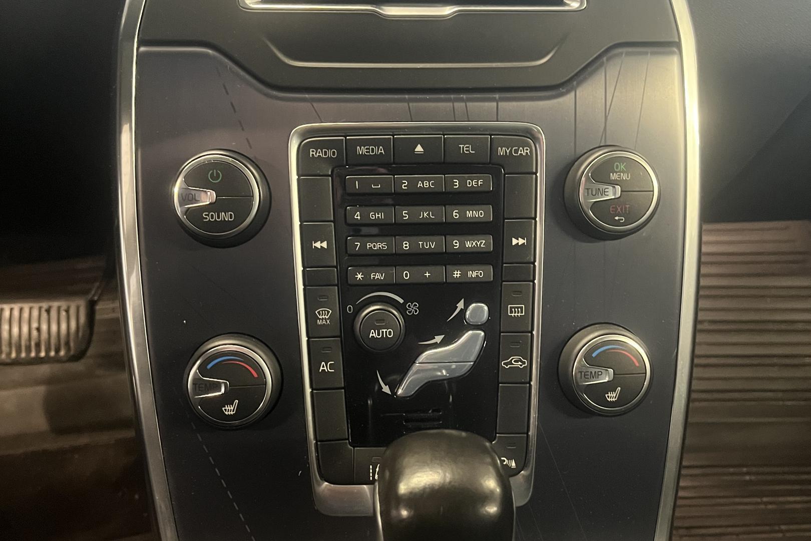 VOLVO V70 6