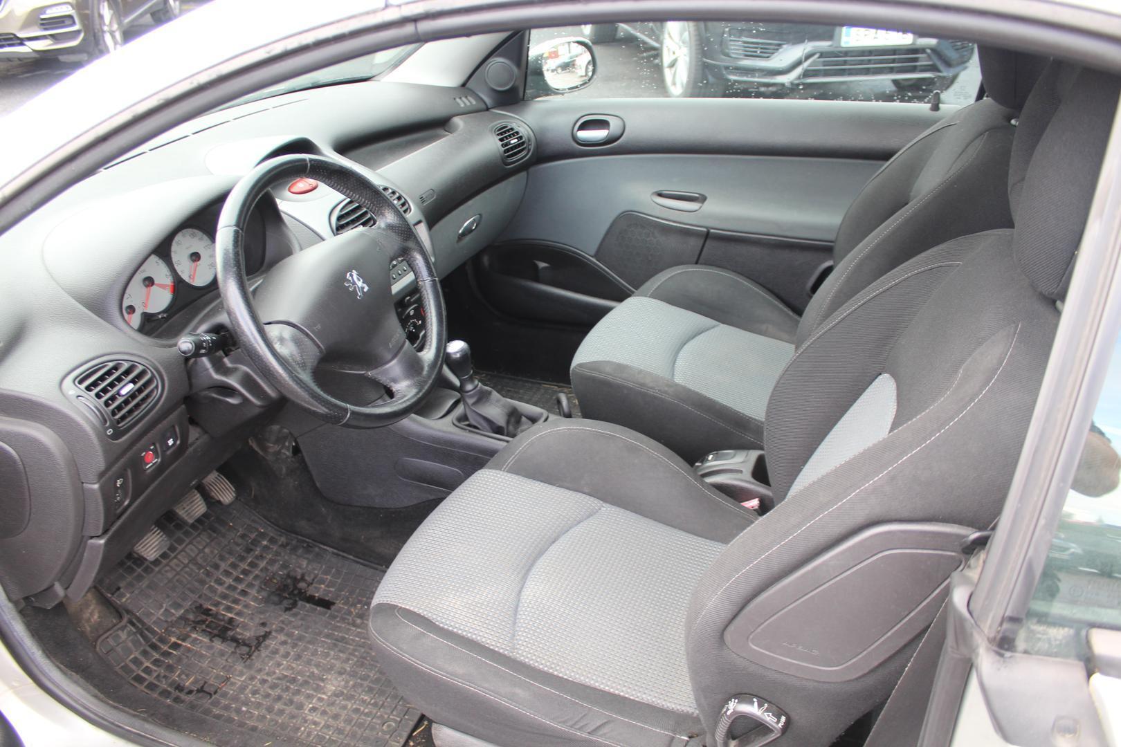 PEUGEOT 206 2005