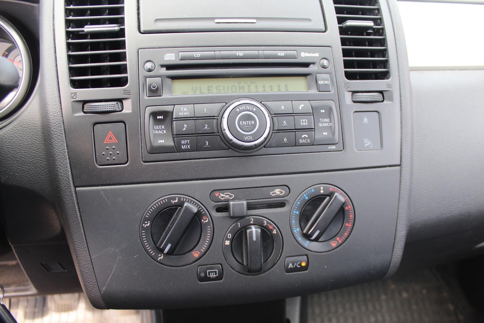 NISSAN Tiida 2008