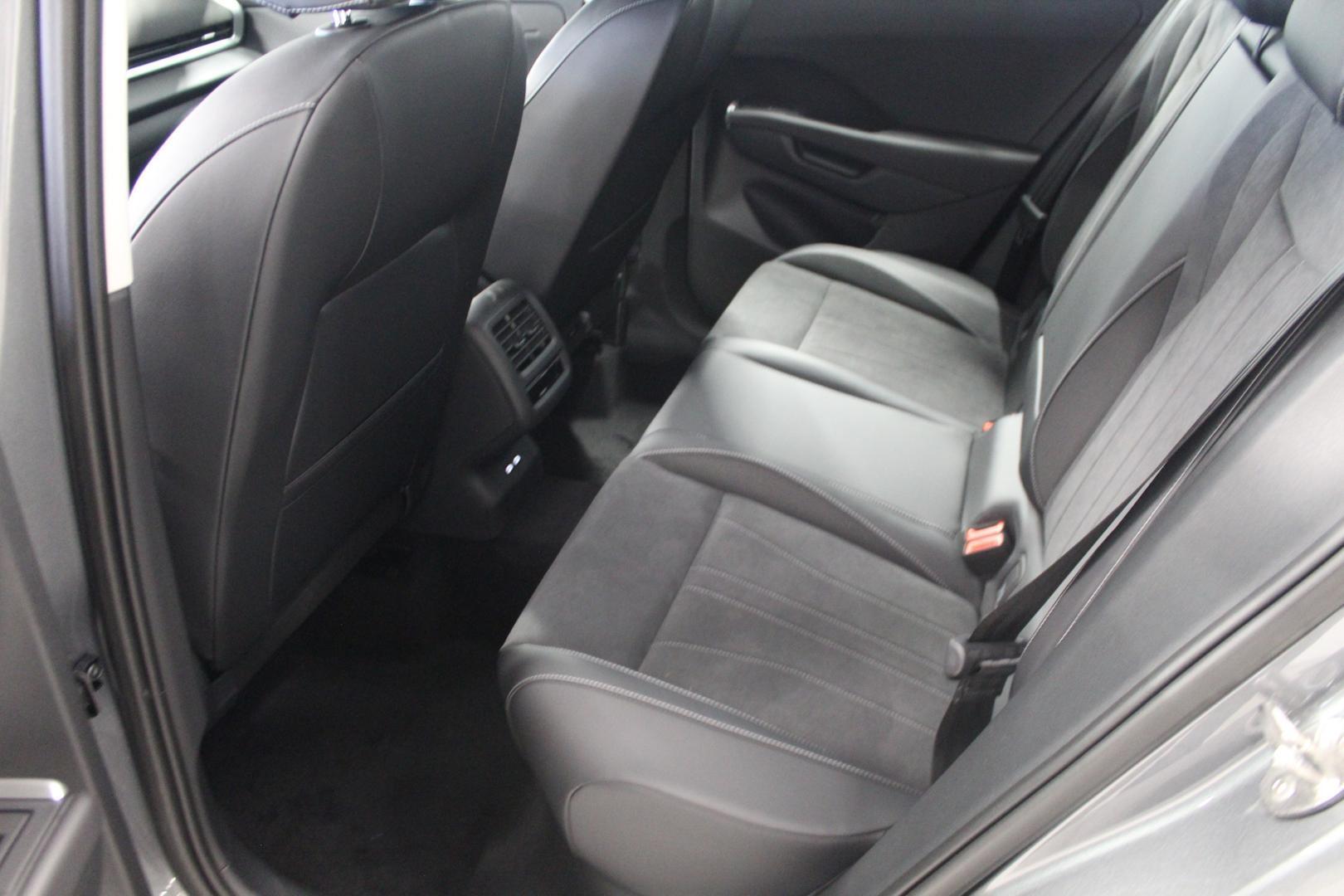 VOLKSWAGEN T-Roc 2026