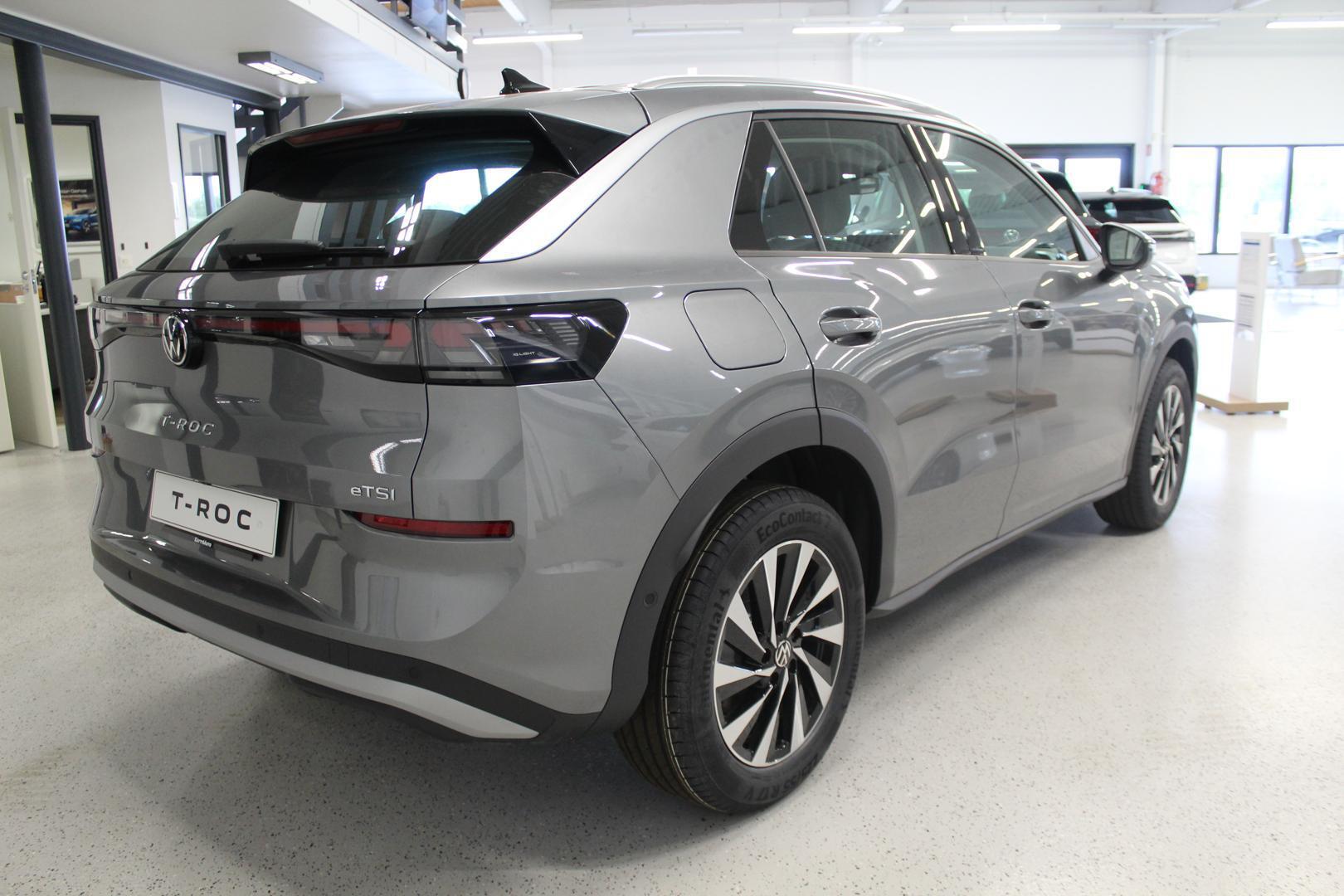 VOLKSWAGEN T-Roc 2026
