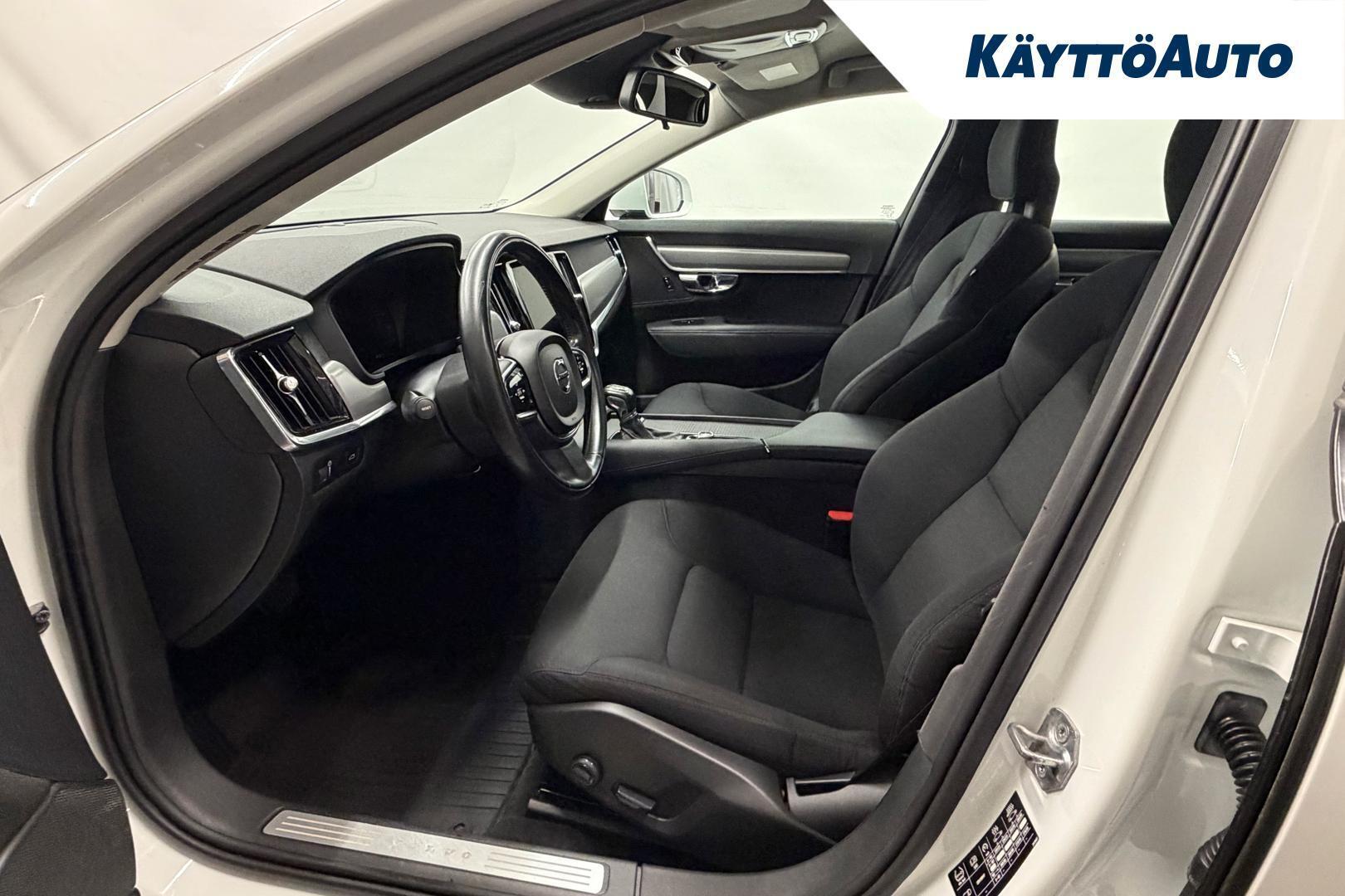 VOLVO S90 2016