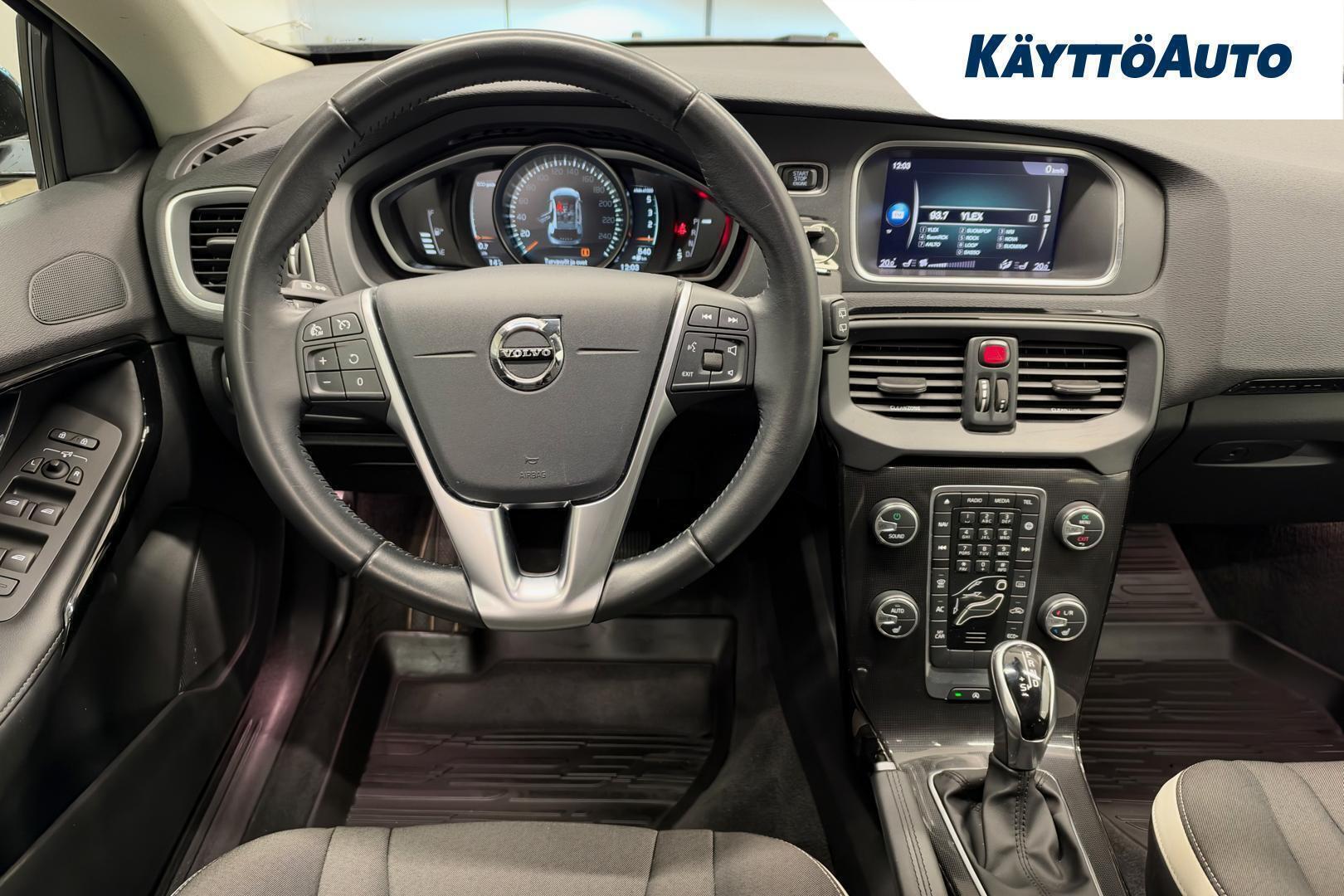 VOLVO V40 Cross Country 2019
