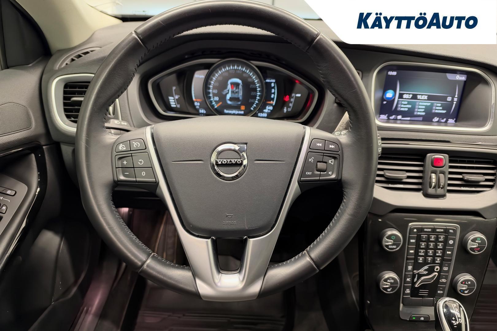 VOLVO V40 Cross Country 2019