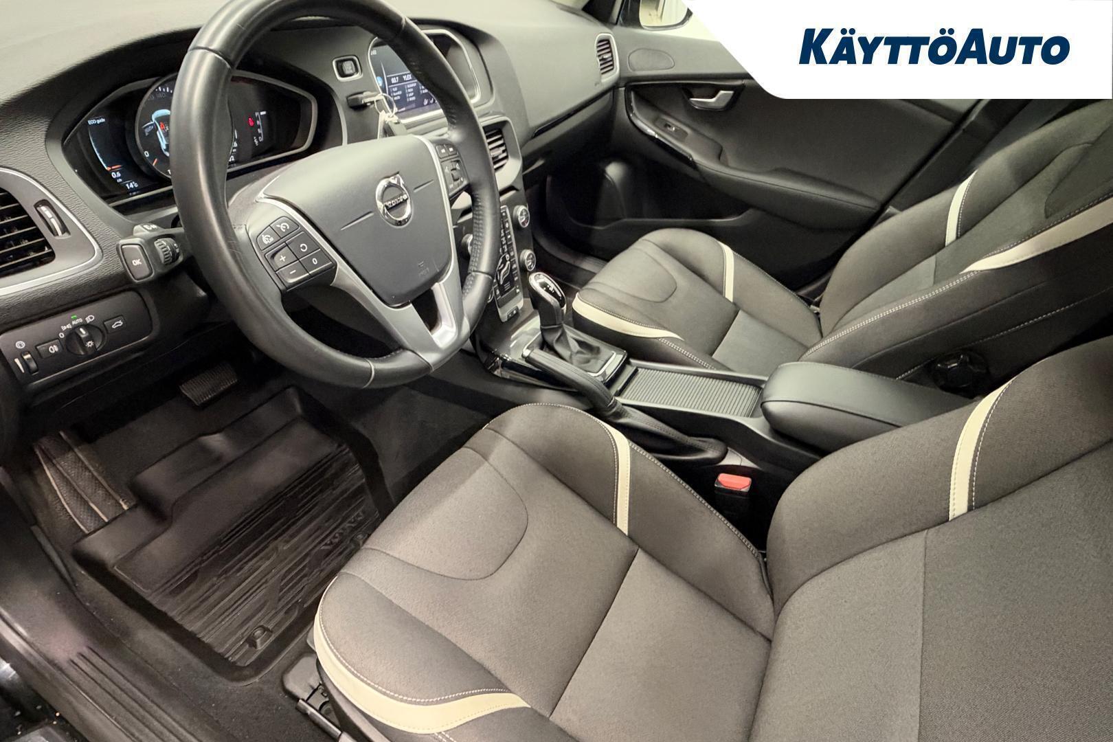 VOLVO V40 Cross Country 2019