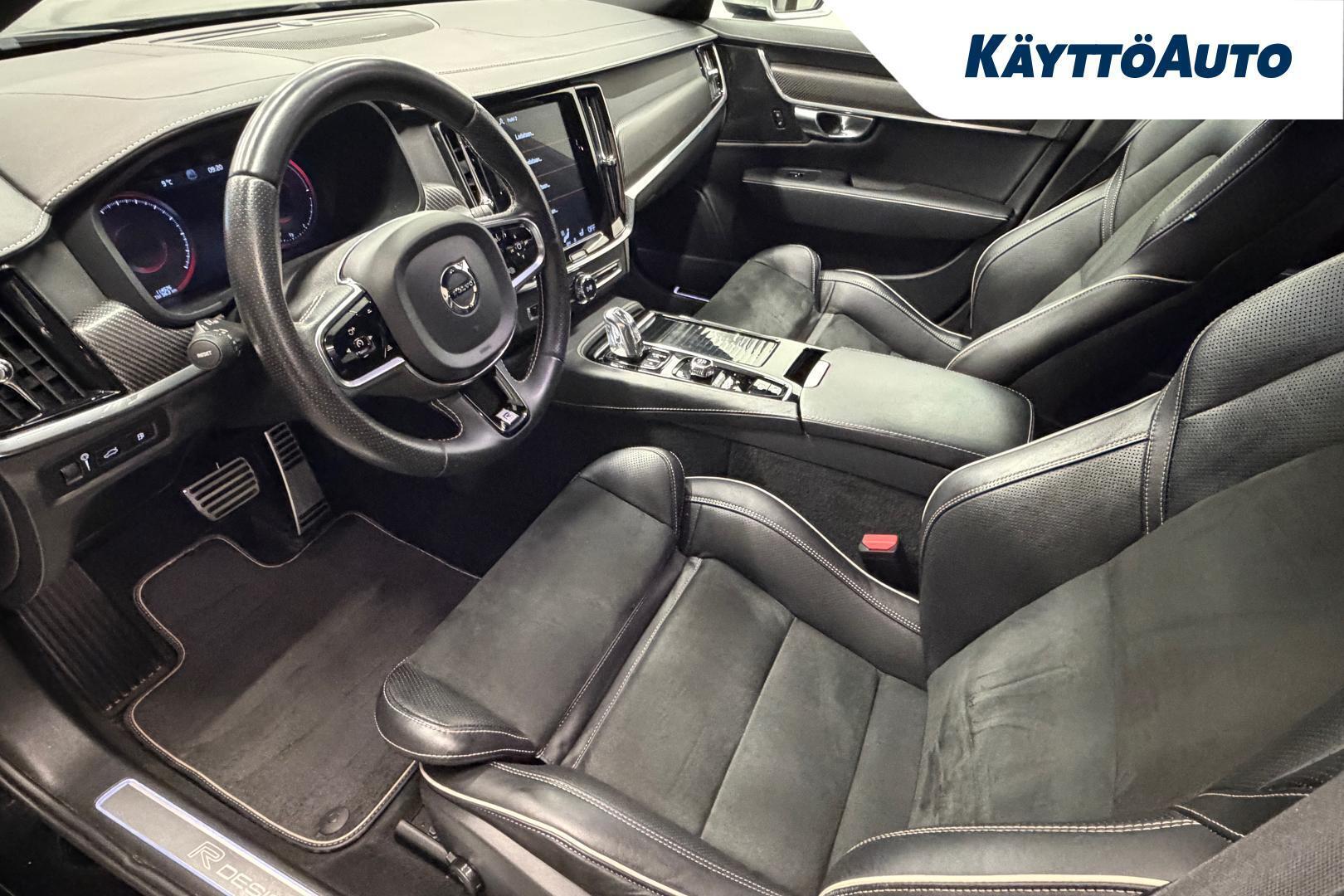 VOLVO S90 2019