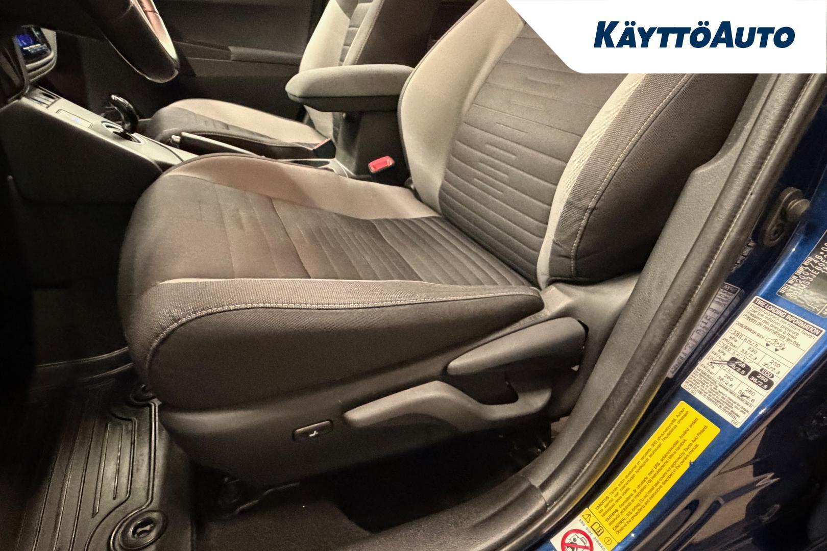 TOYOTA Auris 2015