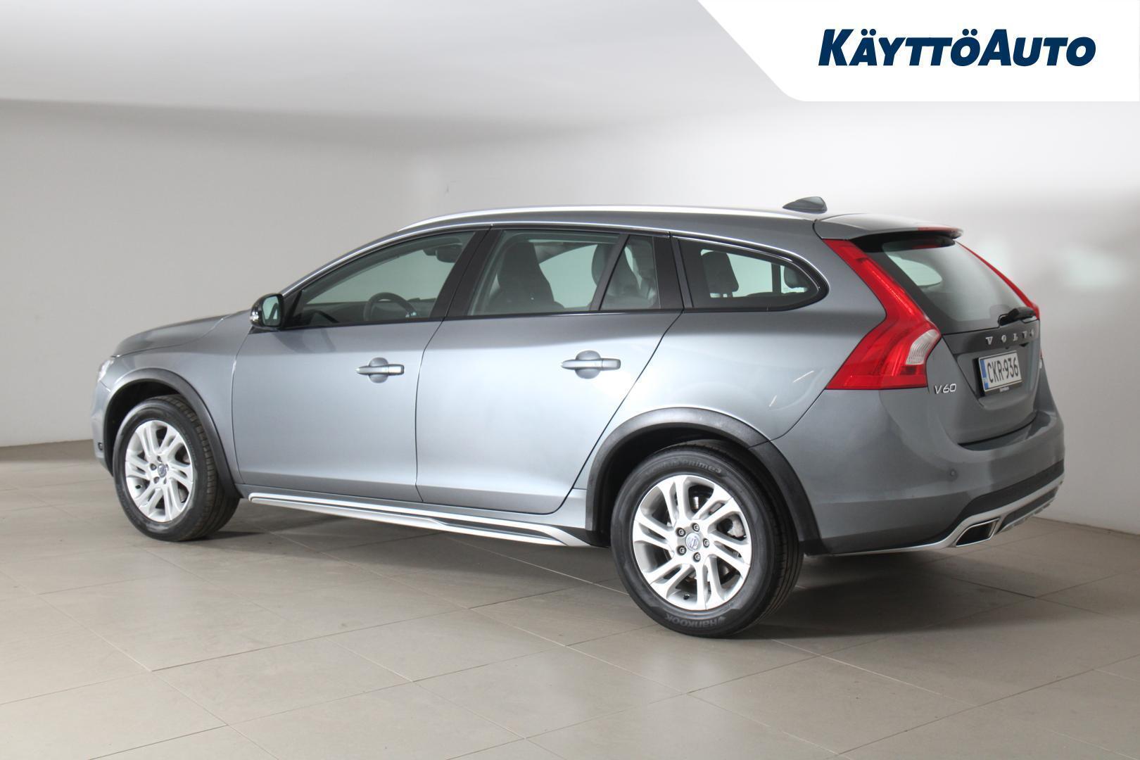 VOLVO V60 Cross Country 2018