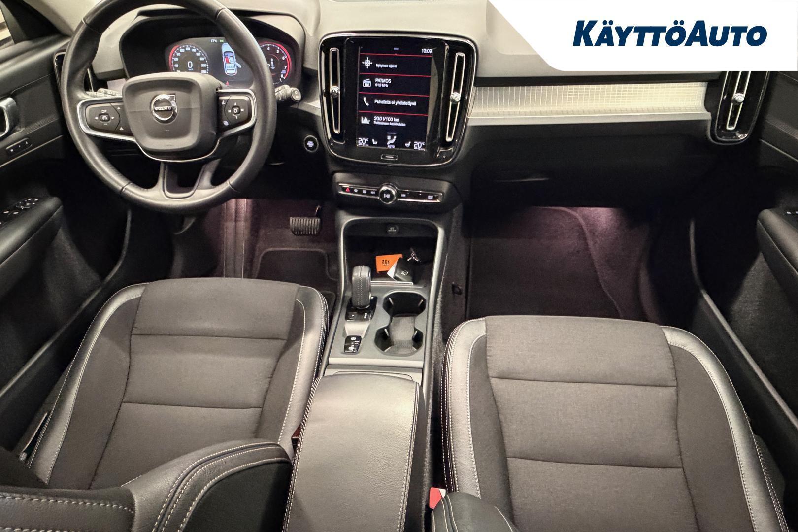 VOLVO XC40 2019