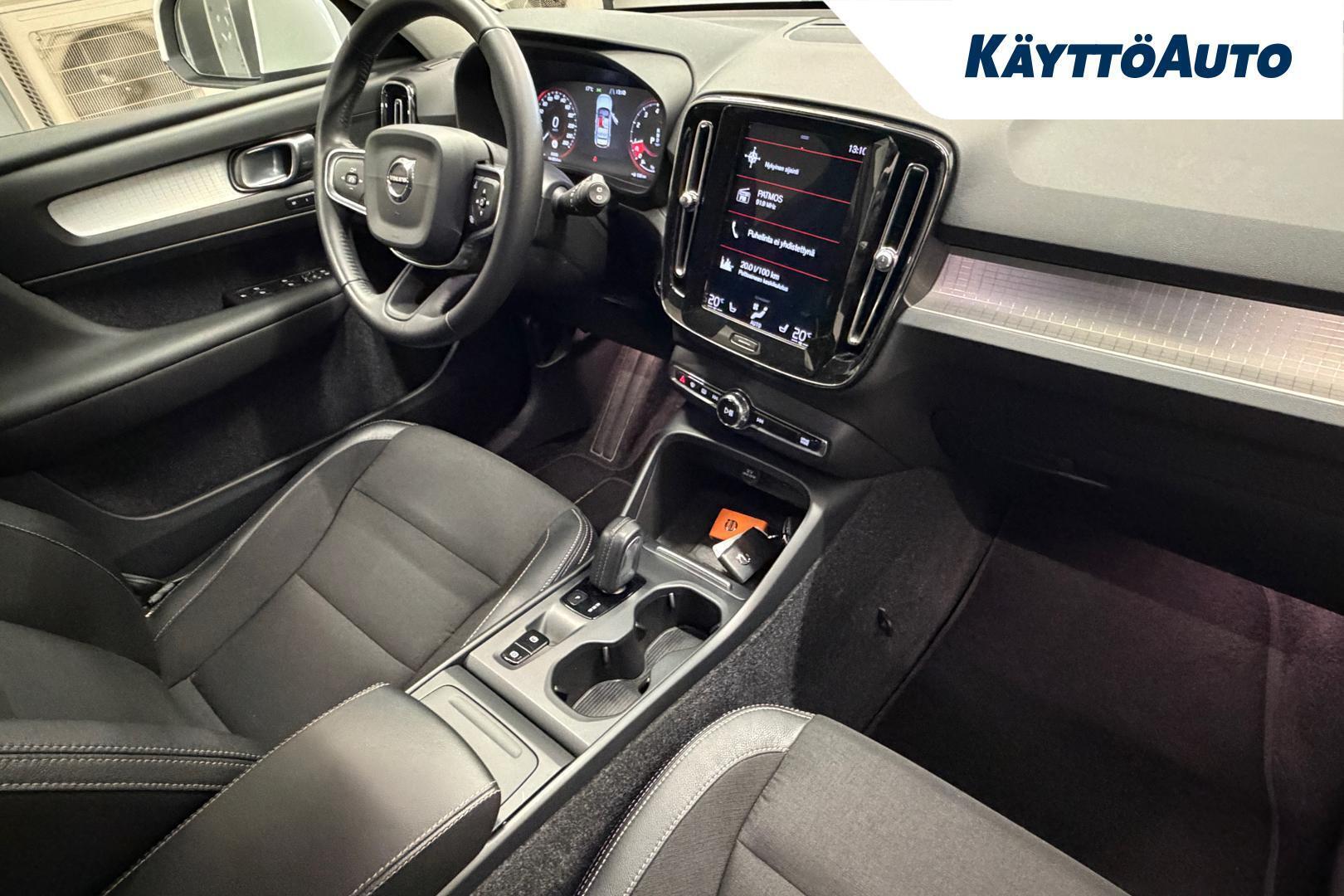 VOLVO XC40 2019