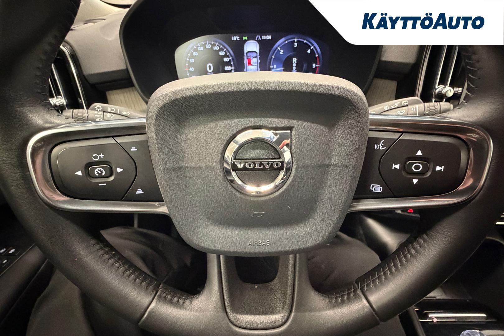 VOLVO XC40 2020