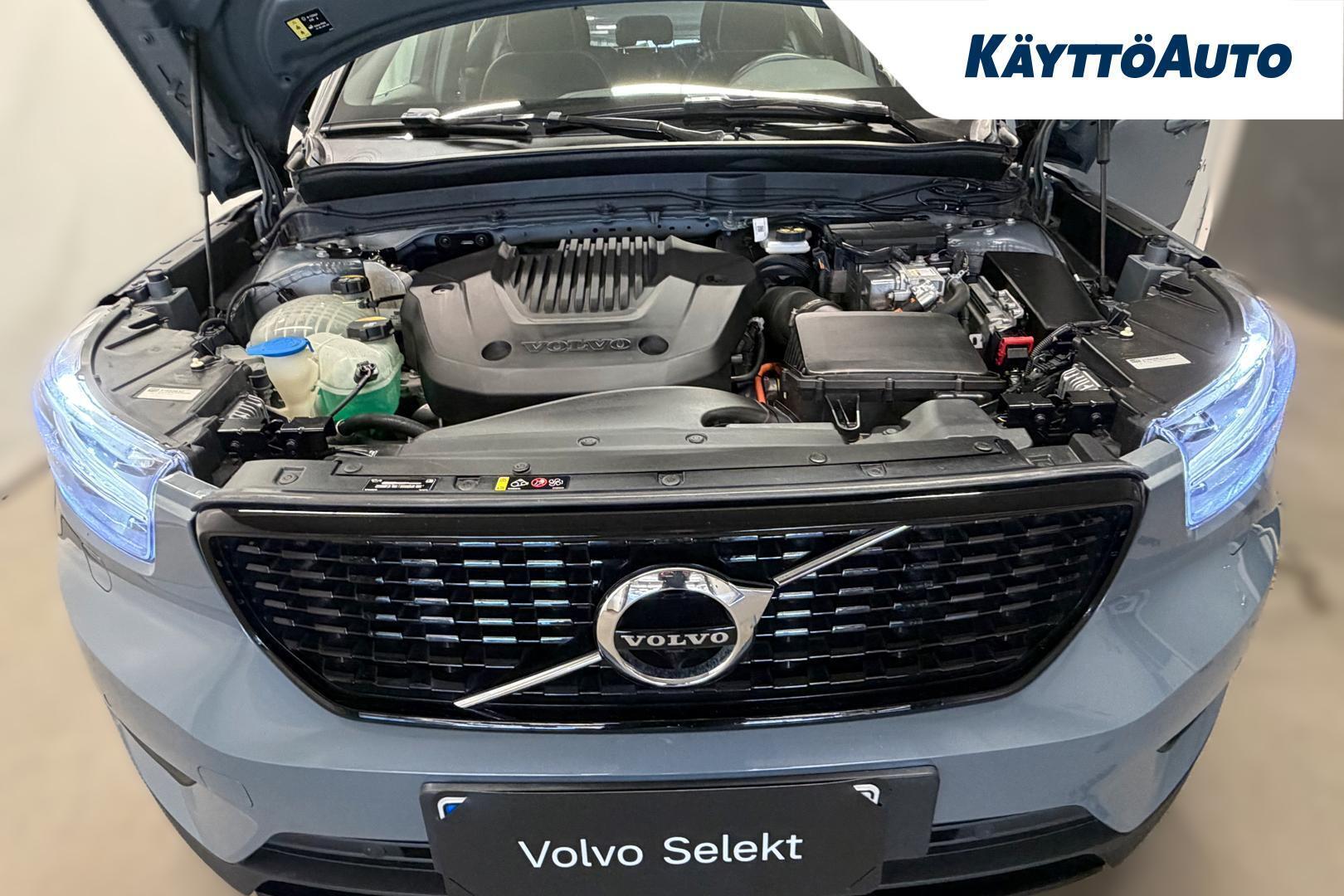 VOLVO XC40 2020