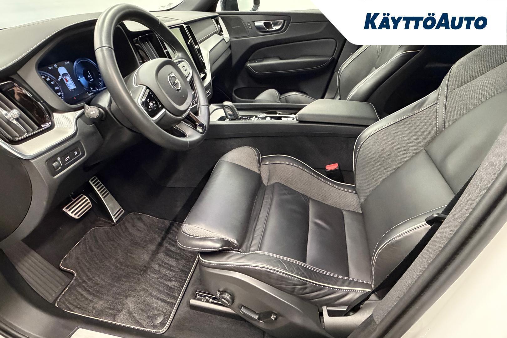VOLVO XC60 2021
