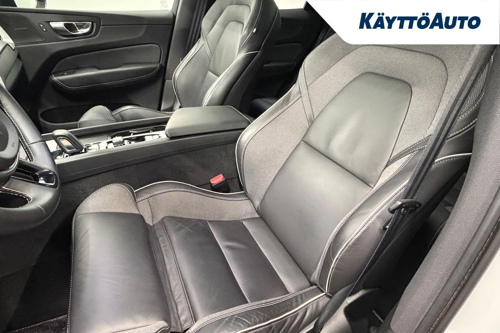 VOLVO XC60 2021